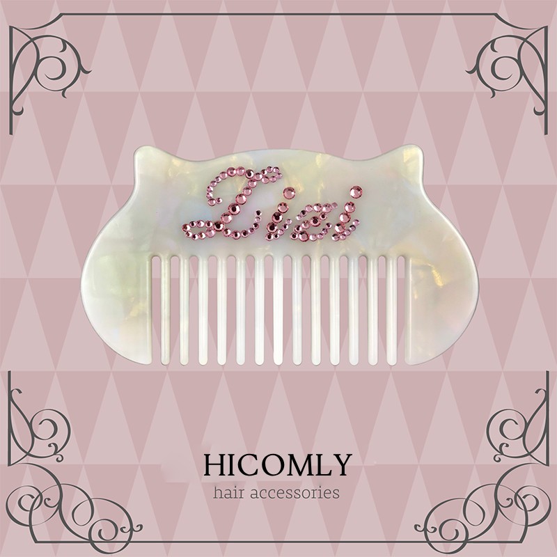 THE NAMEPLATE CUSTOMIZED COMB