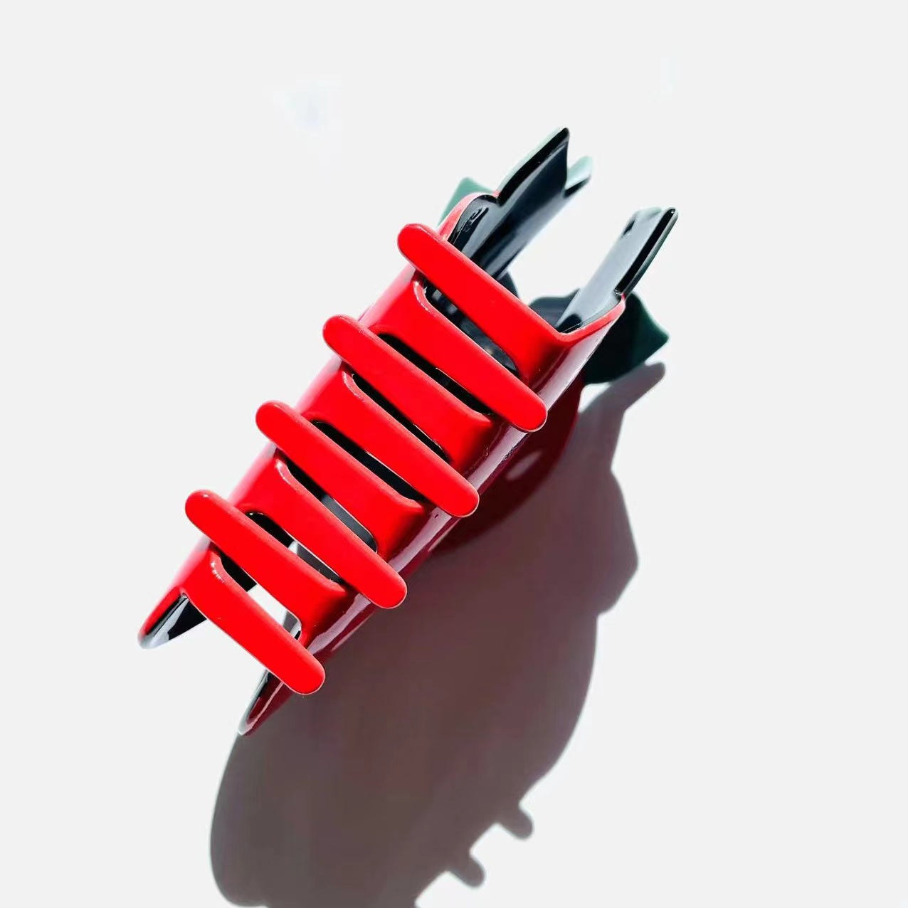 Cartoon Strawberry Claw