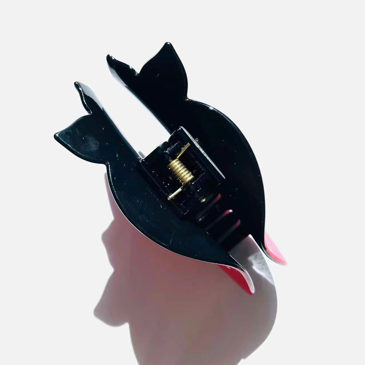 Cartoon Strawberry Claw