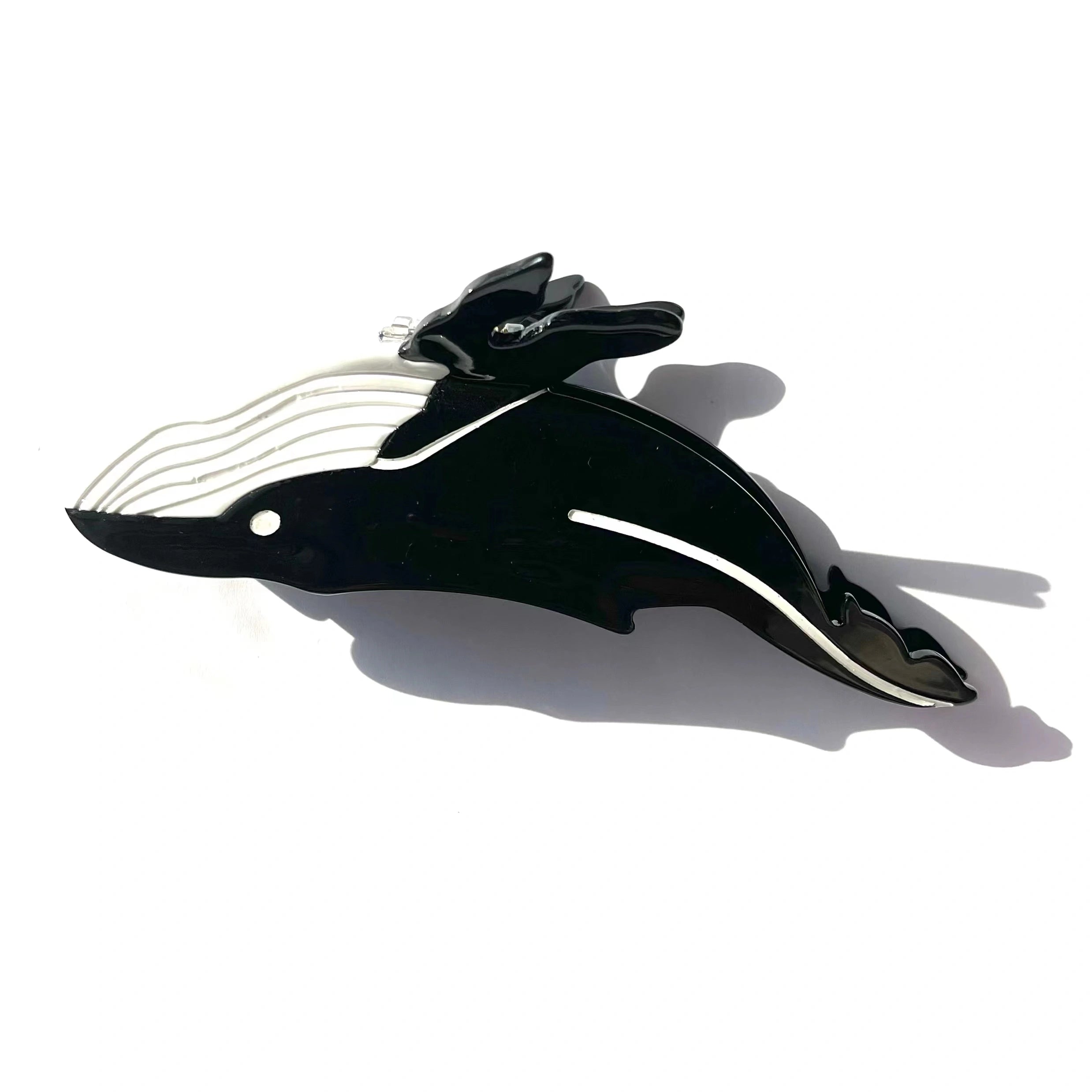 Black Whale Hair Claw