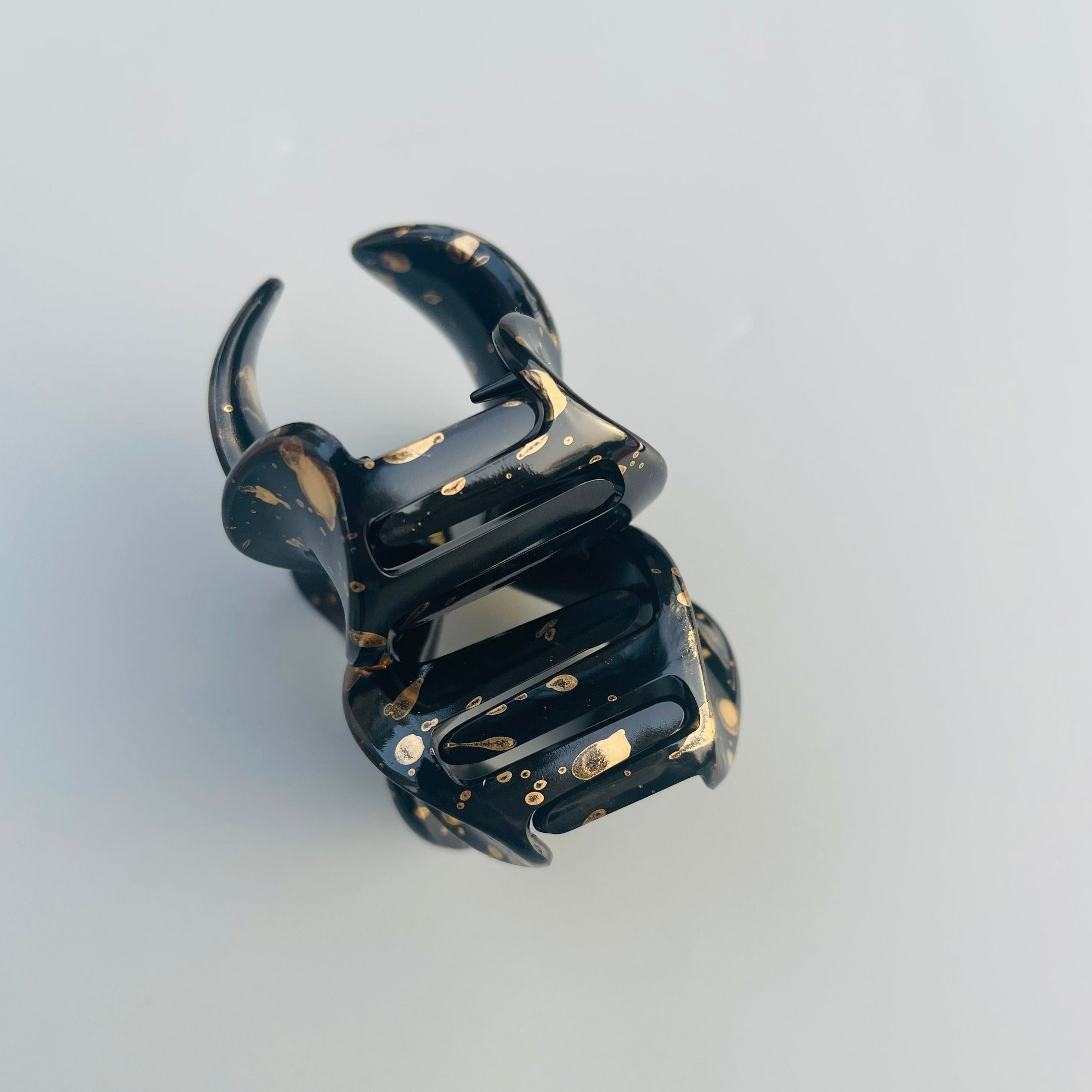 Frangipani Flower Claw In Gold