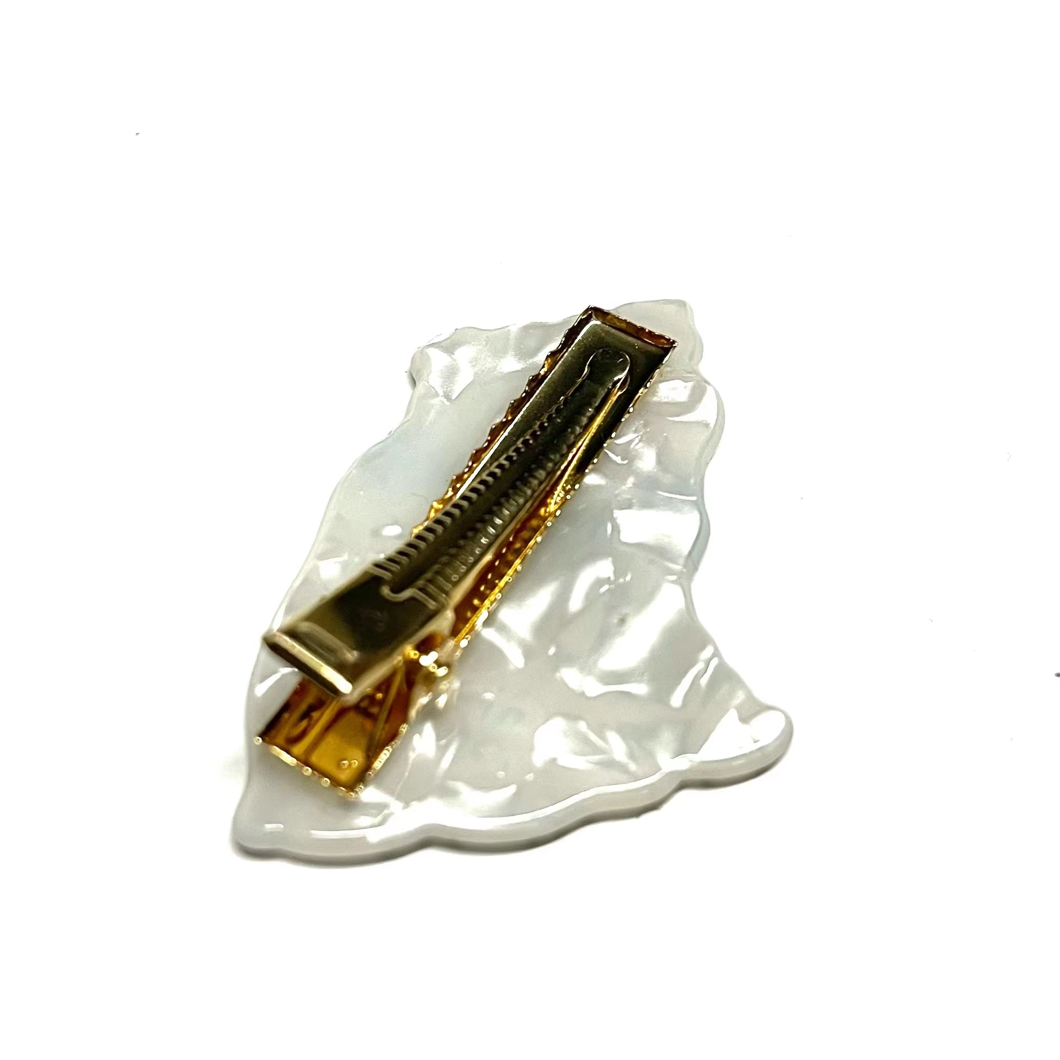 Lovely Puppy Clip In White