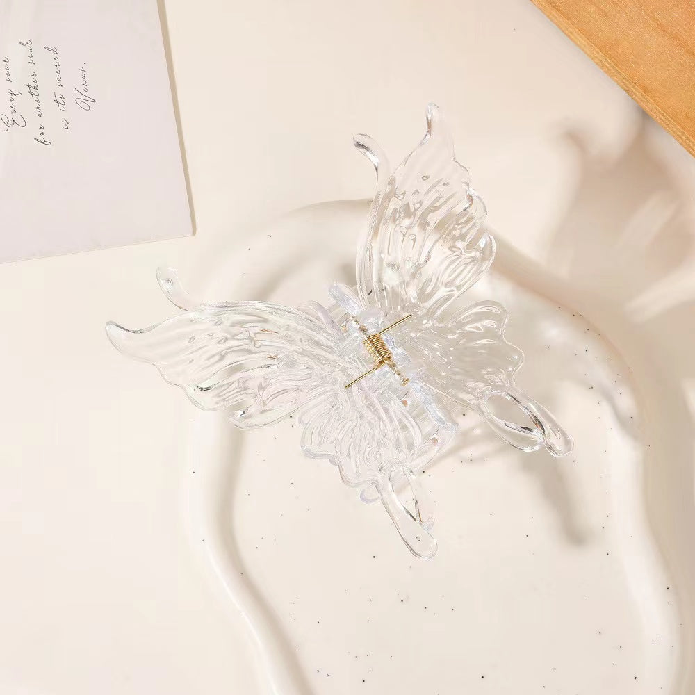 Crystal butterfly claw