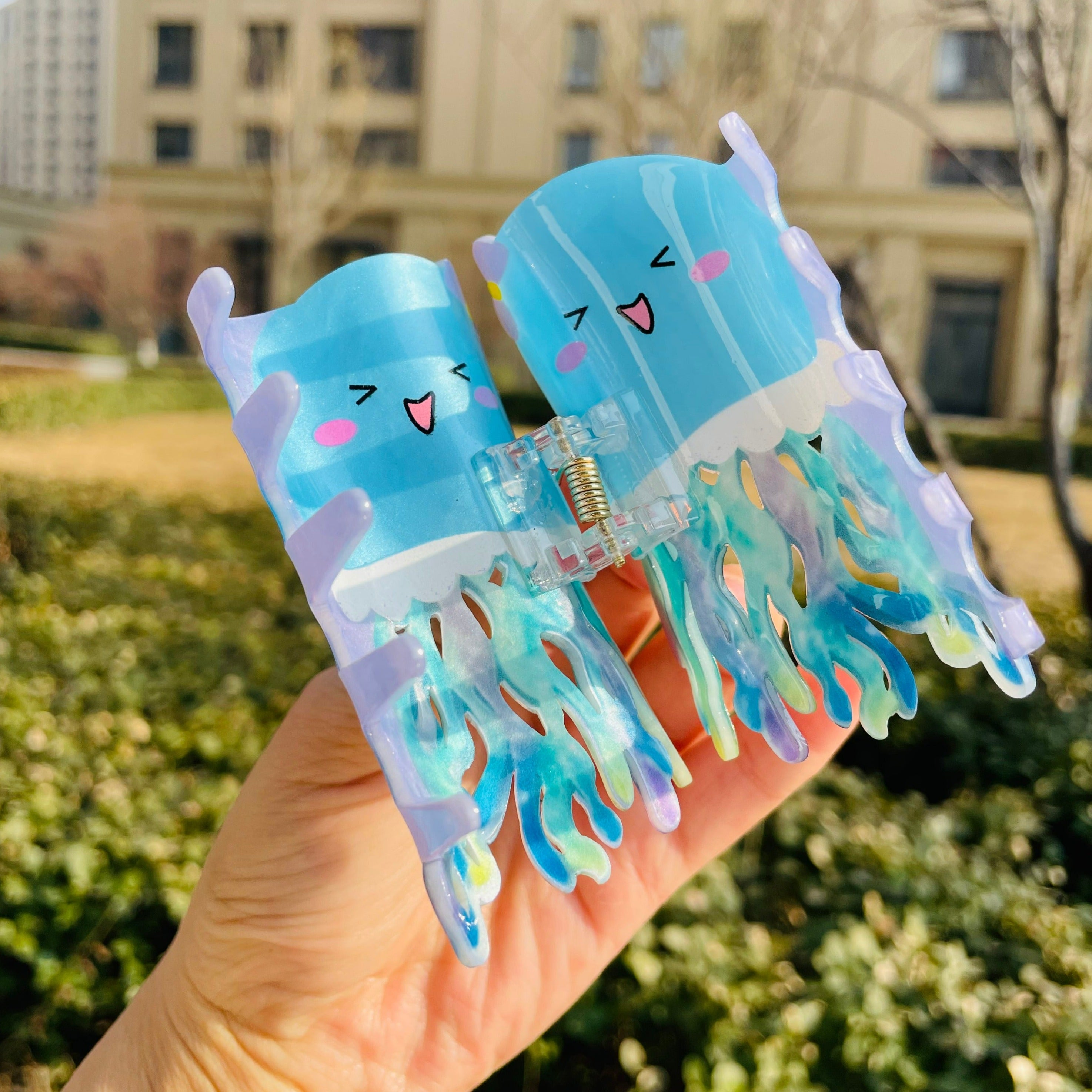 Happy Jellyfish Claw