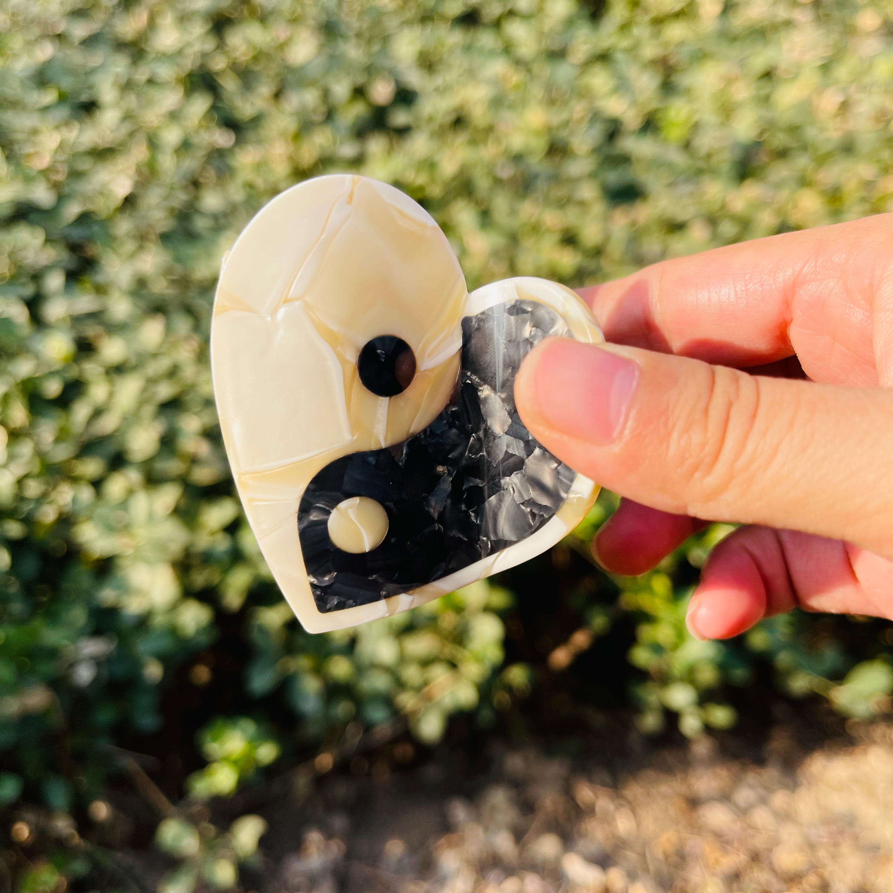 balance claw within love