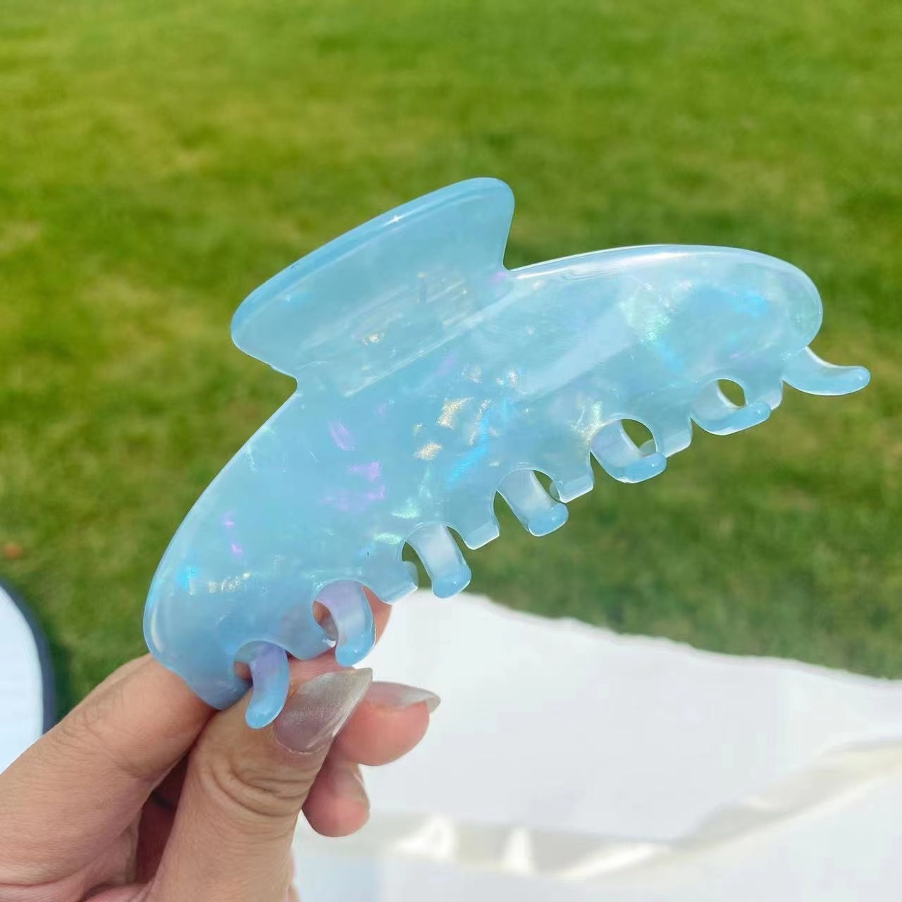 Pearly Luster Claw within Jelly Blue