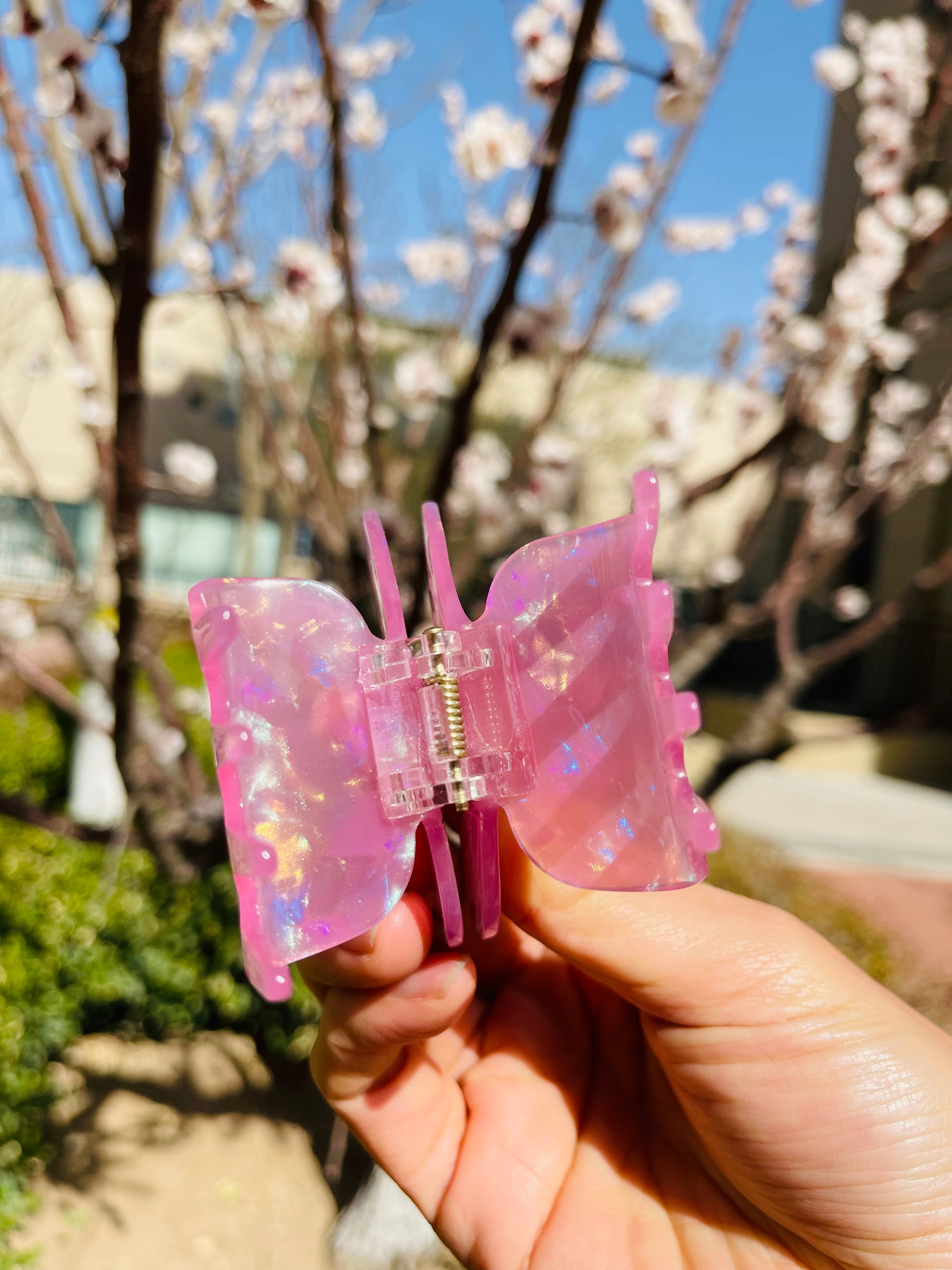 Pink butterfly claw