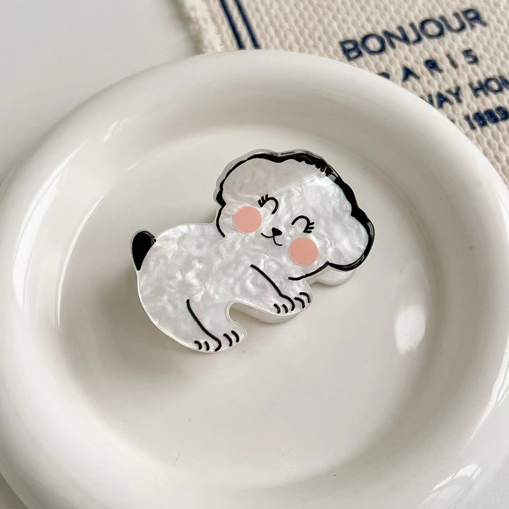 White Smiling Dog claw