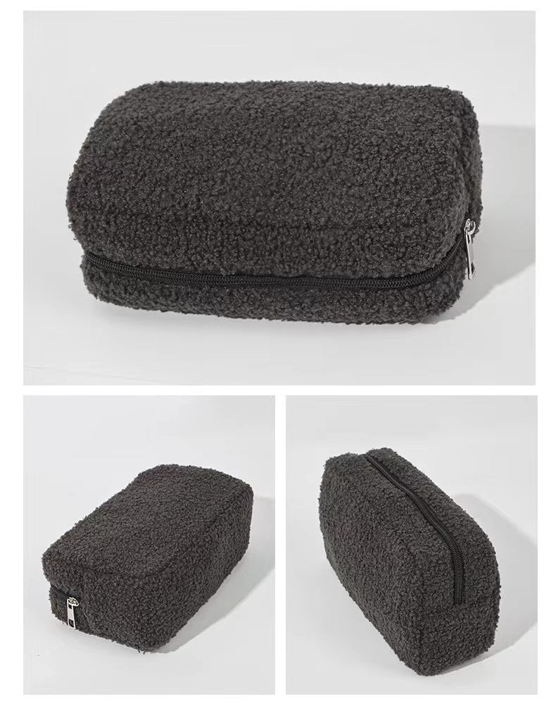 Teddy Fleece Bag within Black