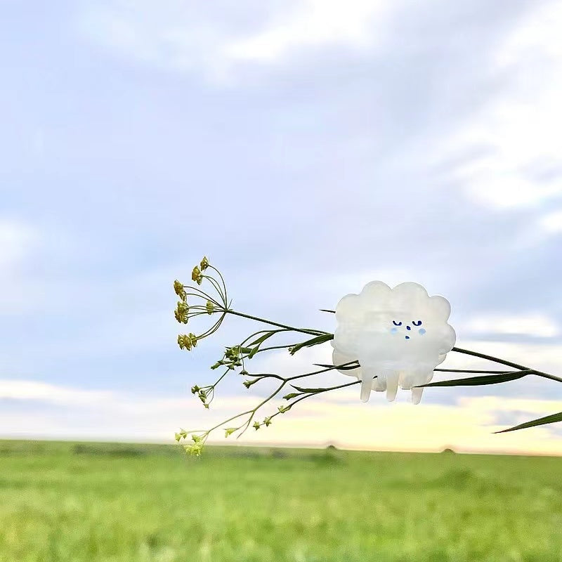 Cream Cloud Mini Claw