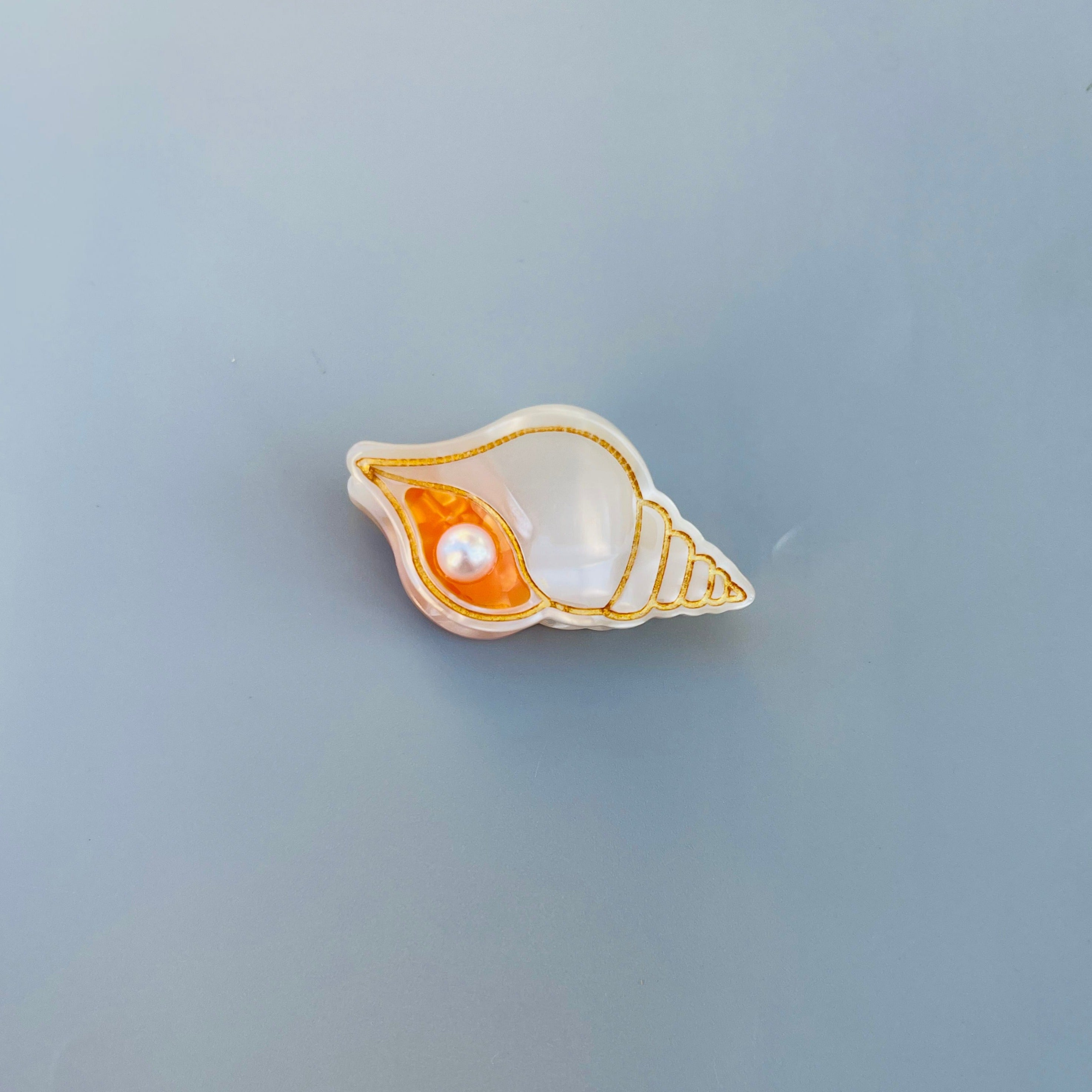 Mini Conch Hair Claw