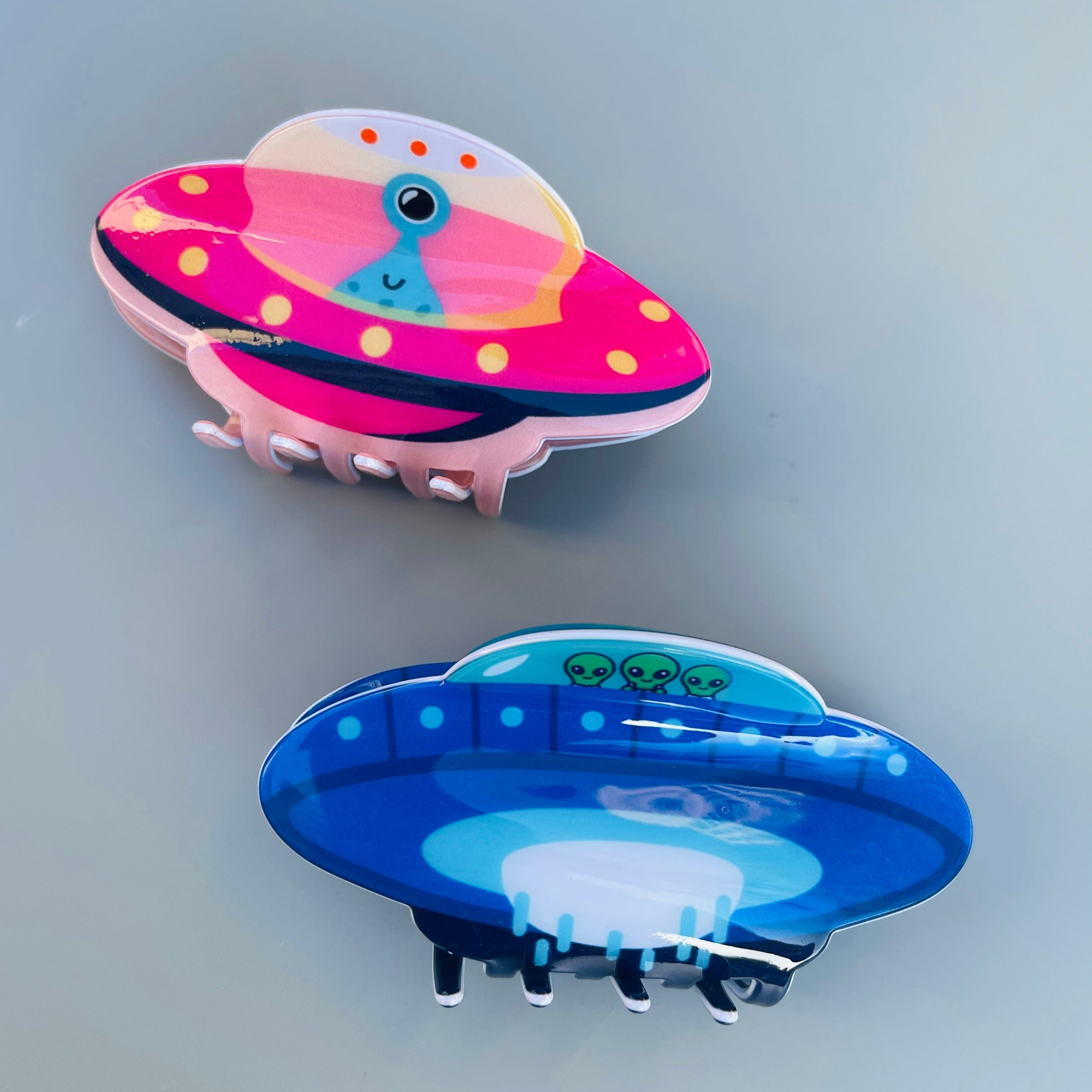 UFO Claw within pink