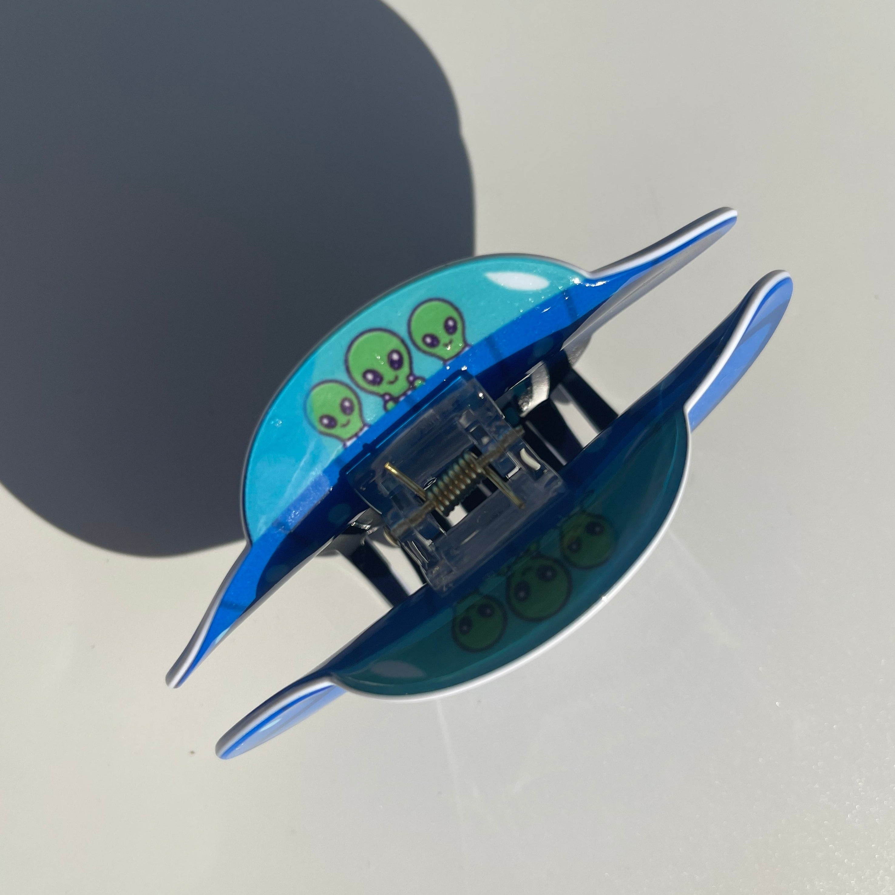 UFO Claw within blue