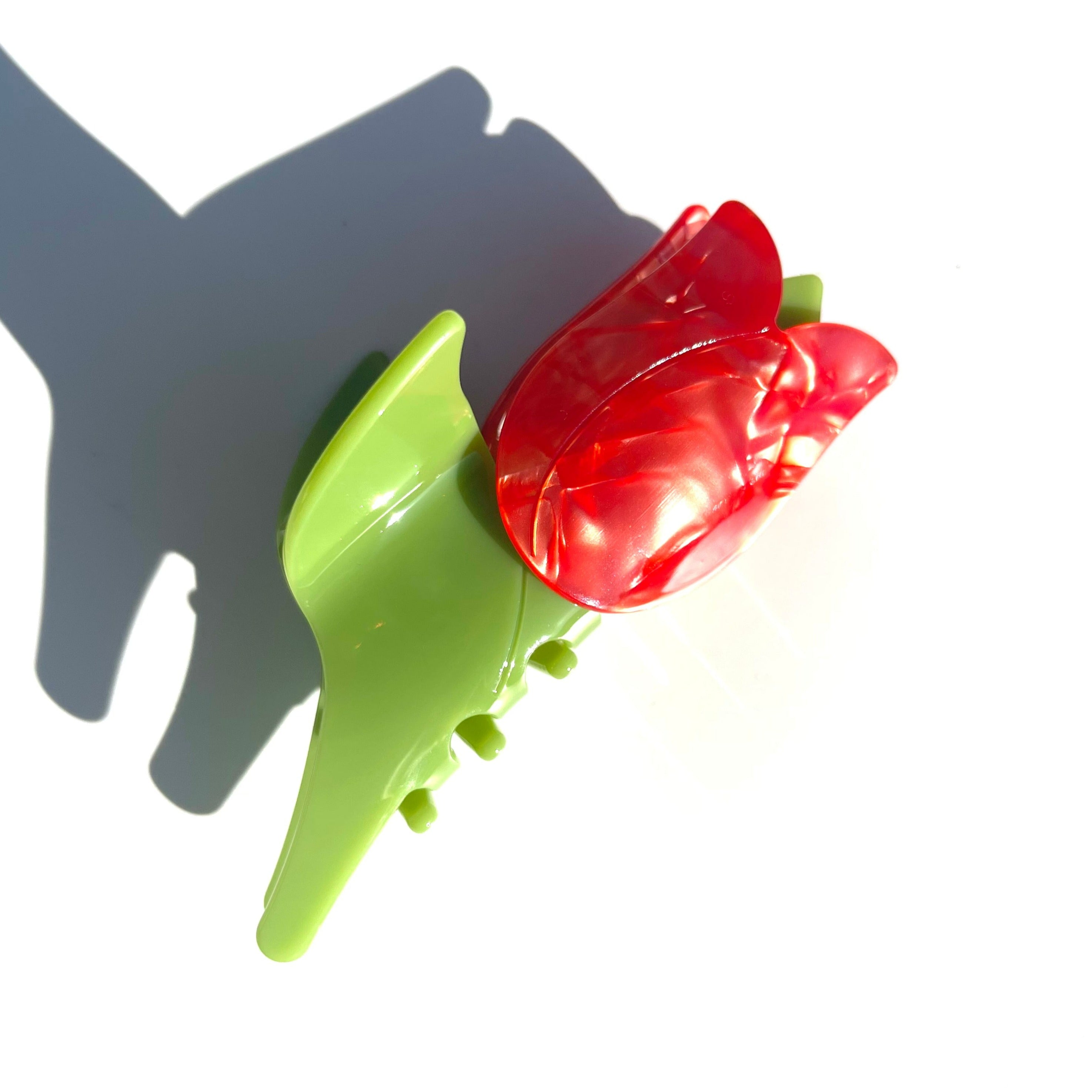 Sweet Tulip Hair Claw within red