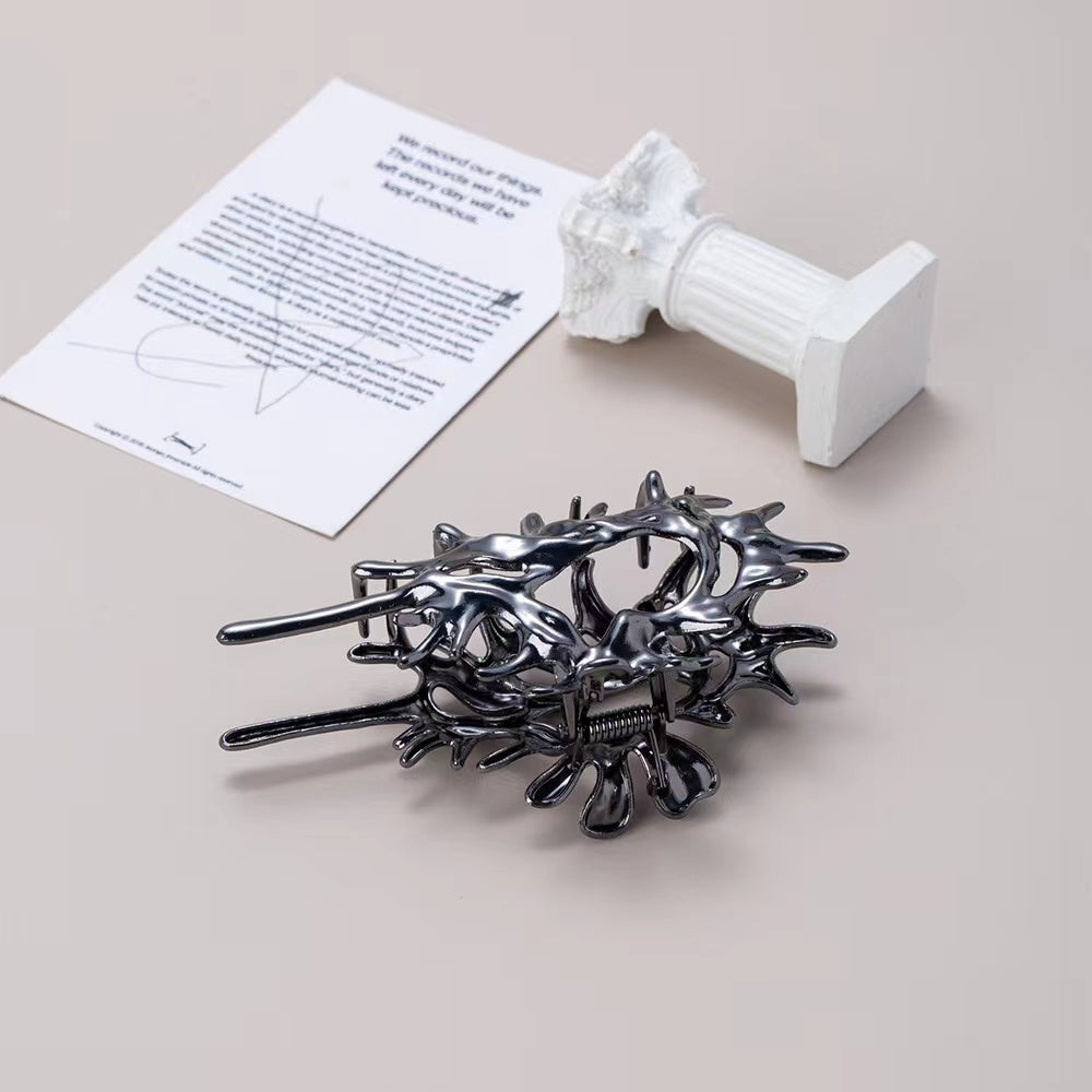 Metal Conch Hair Claw within Black