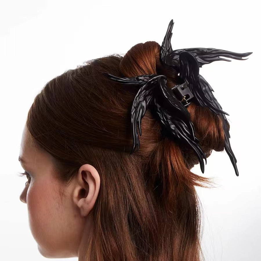 (pre-sale)Angel wings hair claw within Dark Black