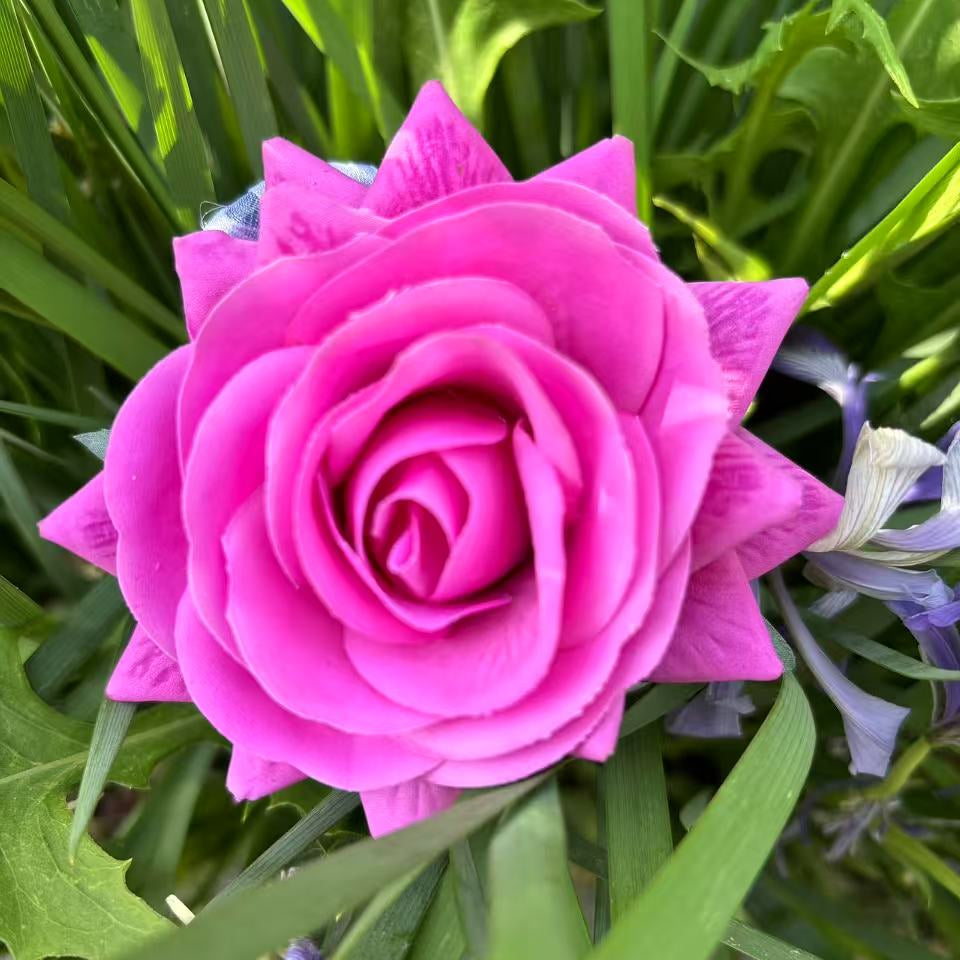 Rose Hair Claw in Deep Pink