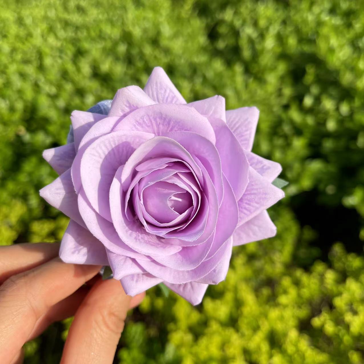 Rose Hair Claw in Light Purple