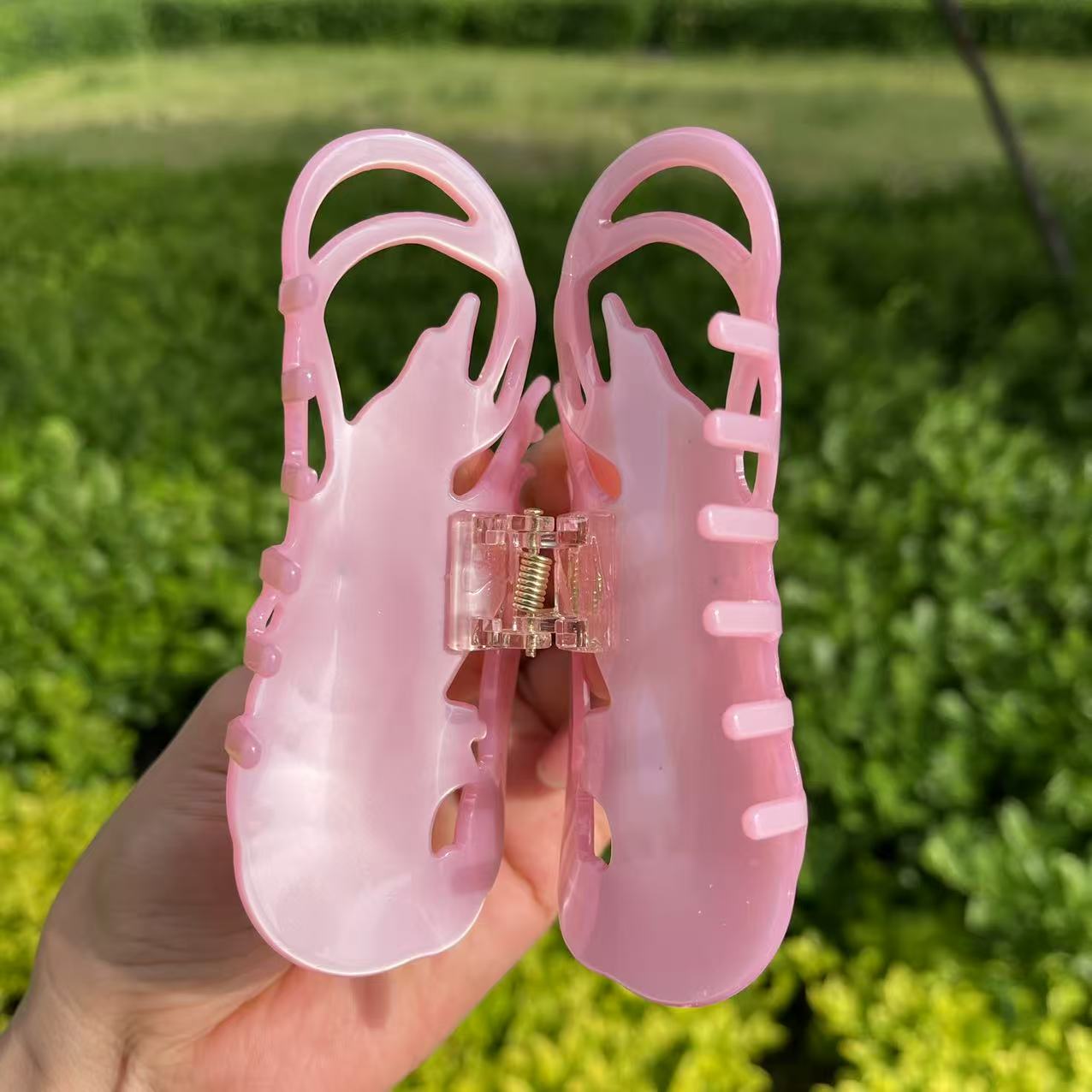 Shrimp Hair Claw within Pink