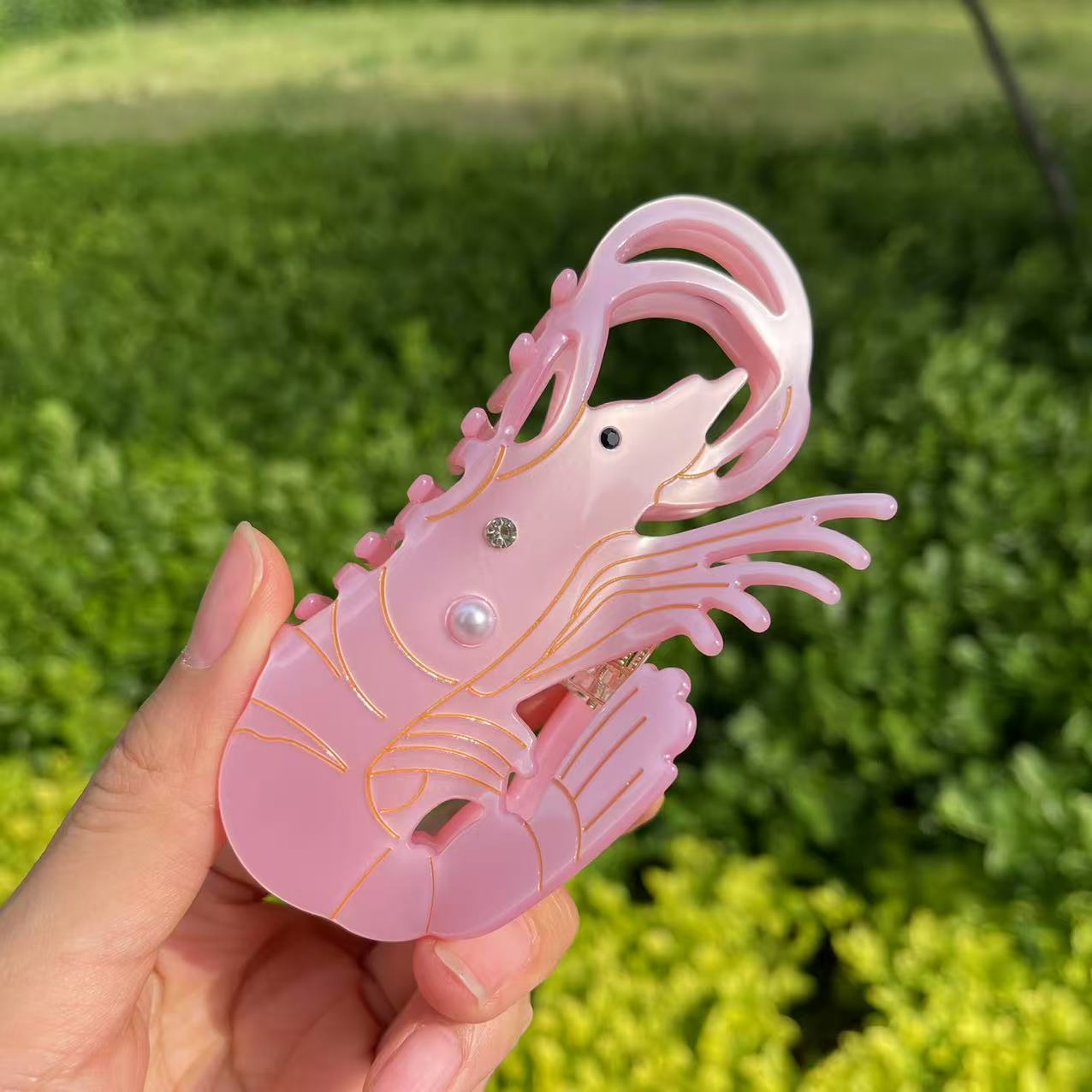Shrimp Hair Claw within Pink