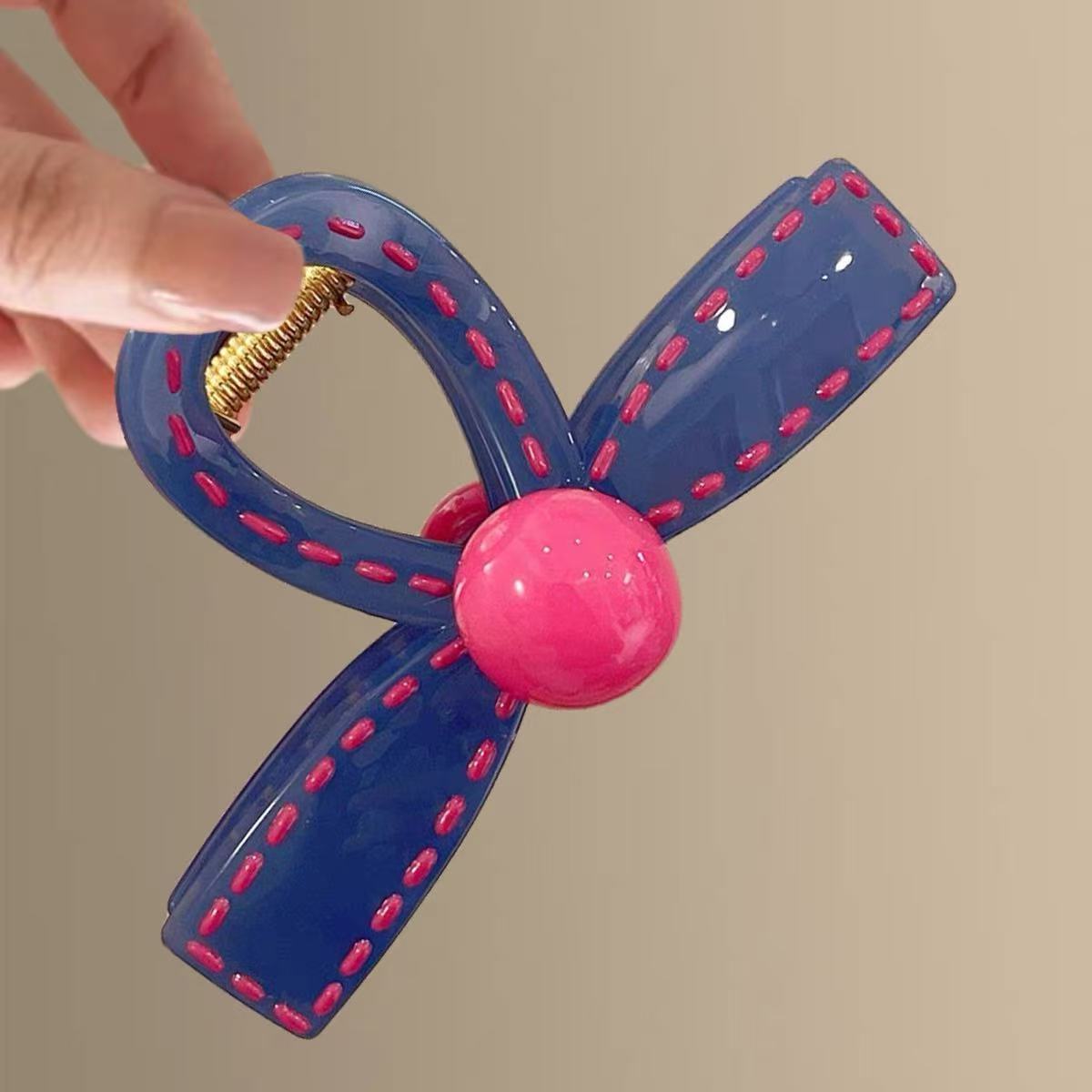 Colored ball hair claw