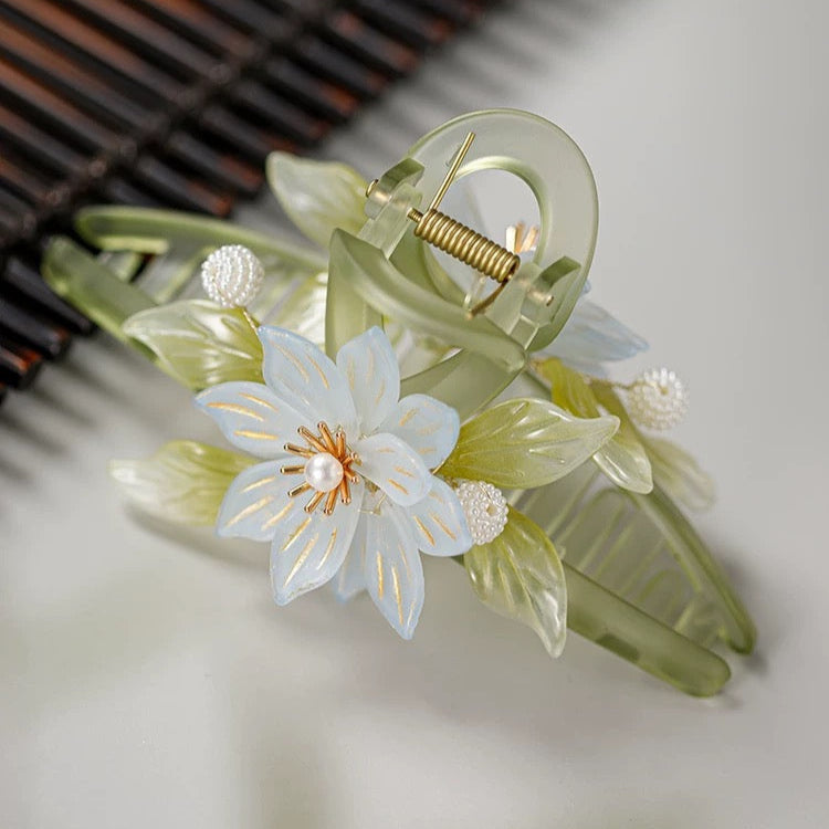 Tianshan Snow Lotus Hair claw