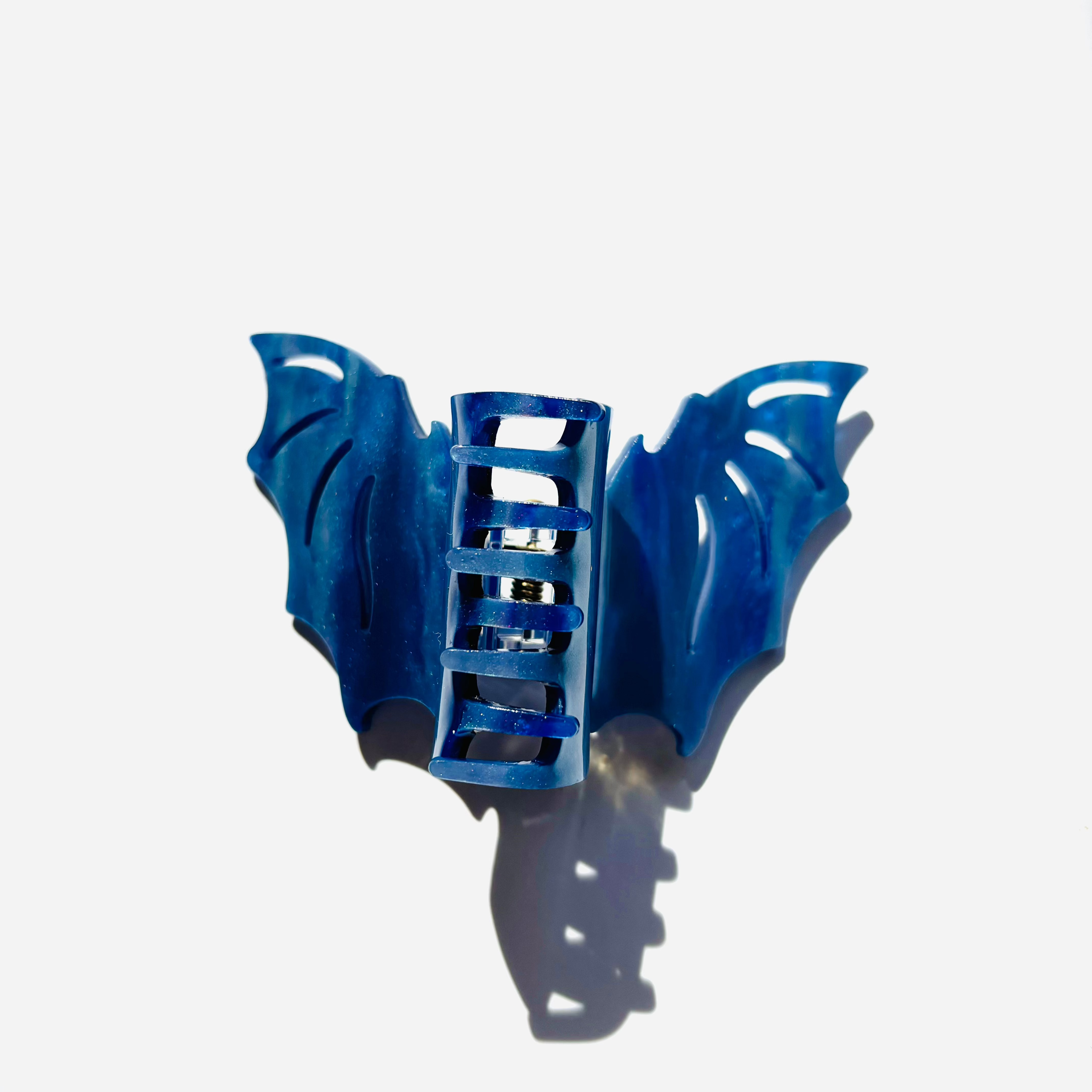 Fantasy blue bat claw