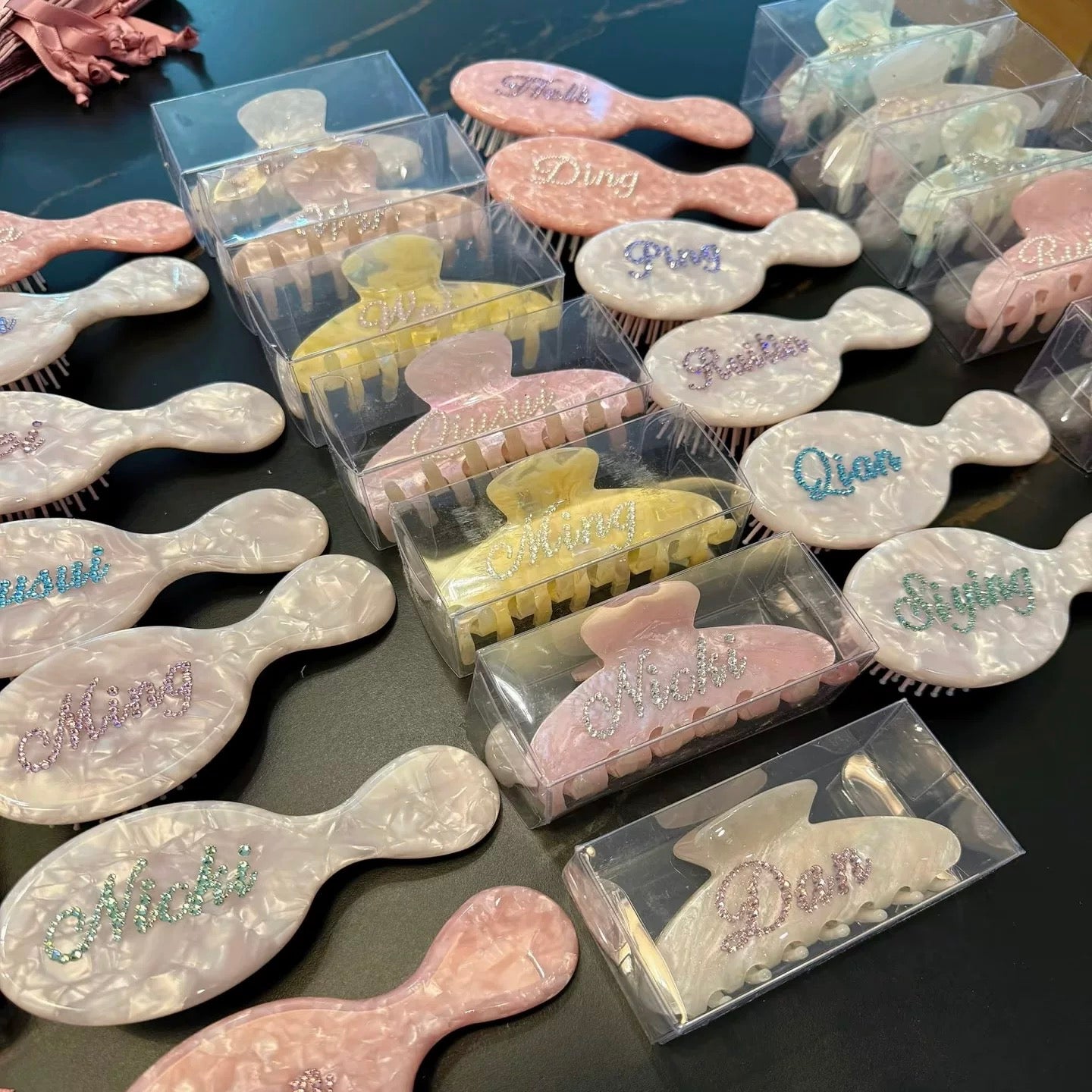 THE NAMEPLATE CUSTOMIZED PADDLE BRUSH