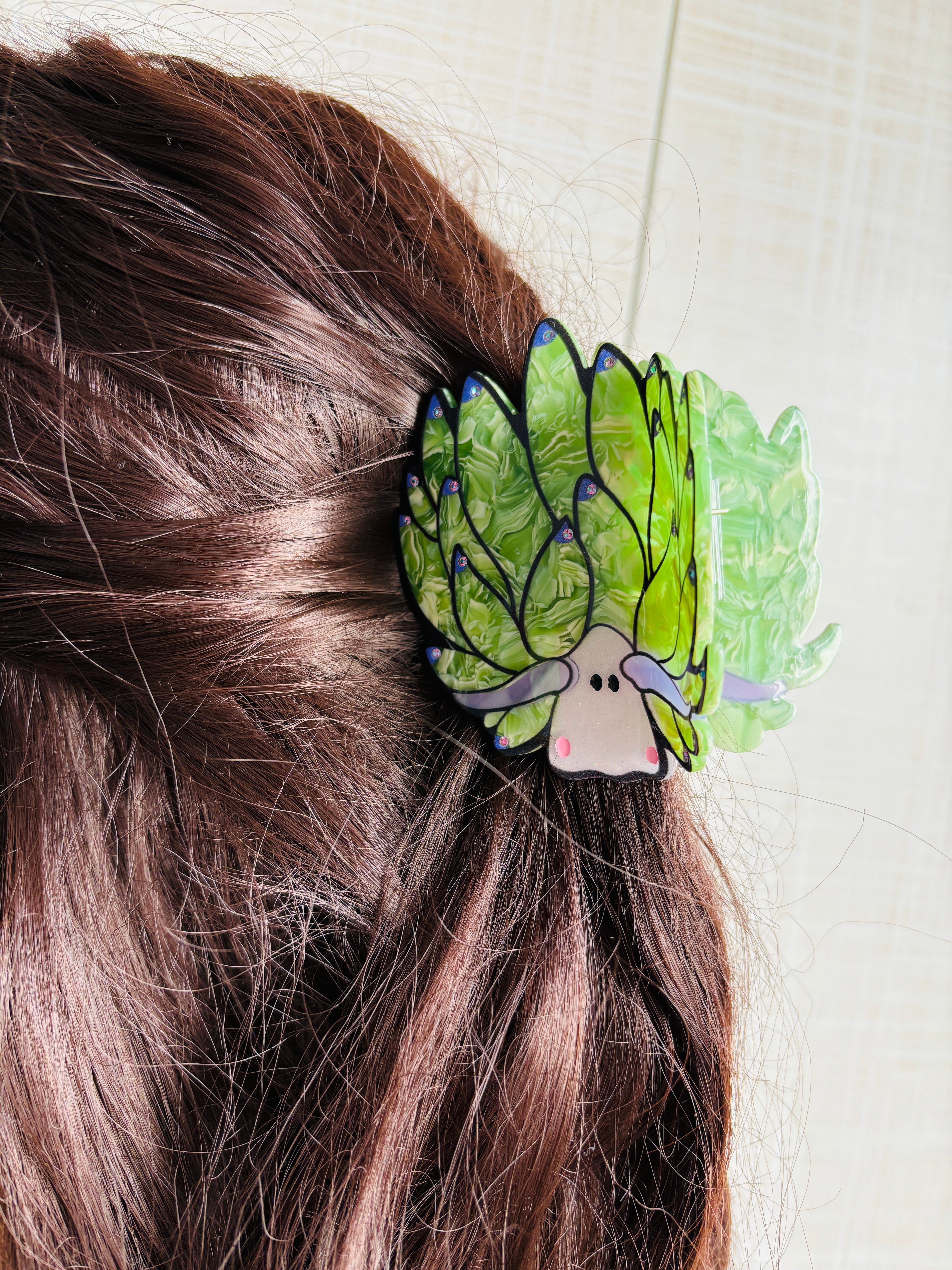 sea lamb hair claw within Green