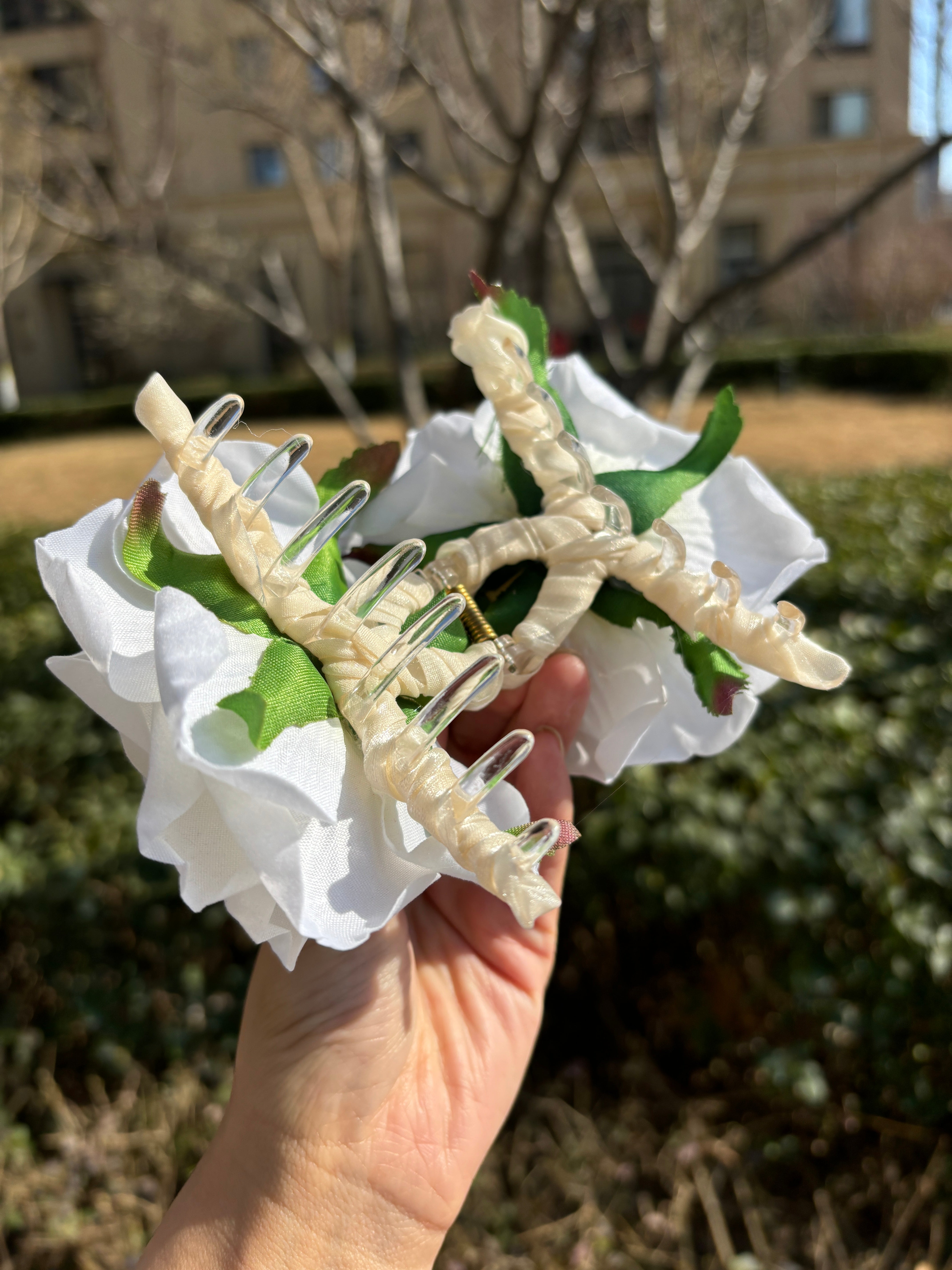 White Rose Hair Claw