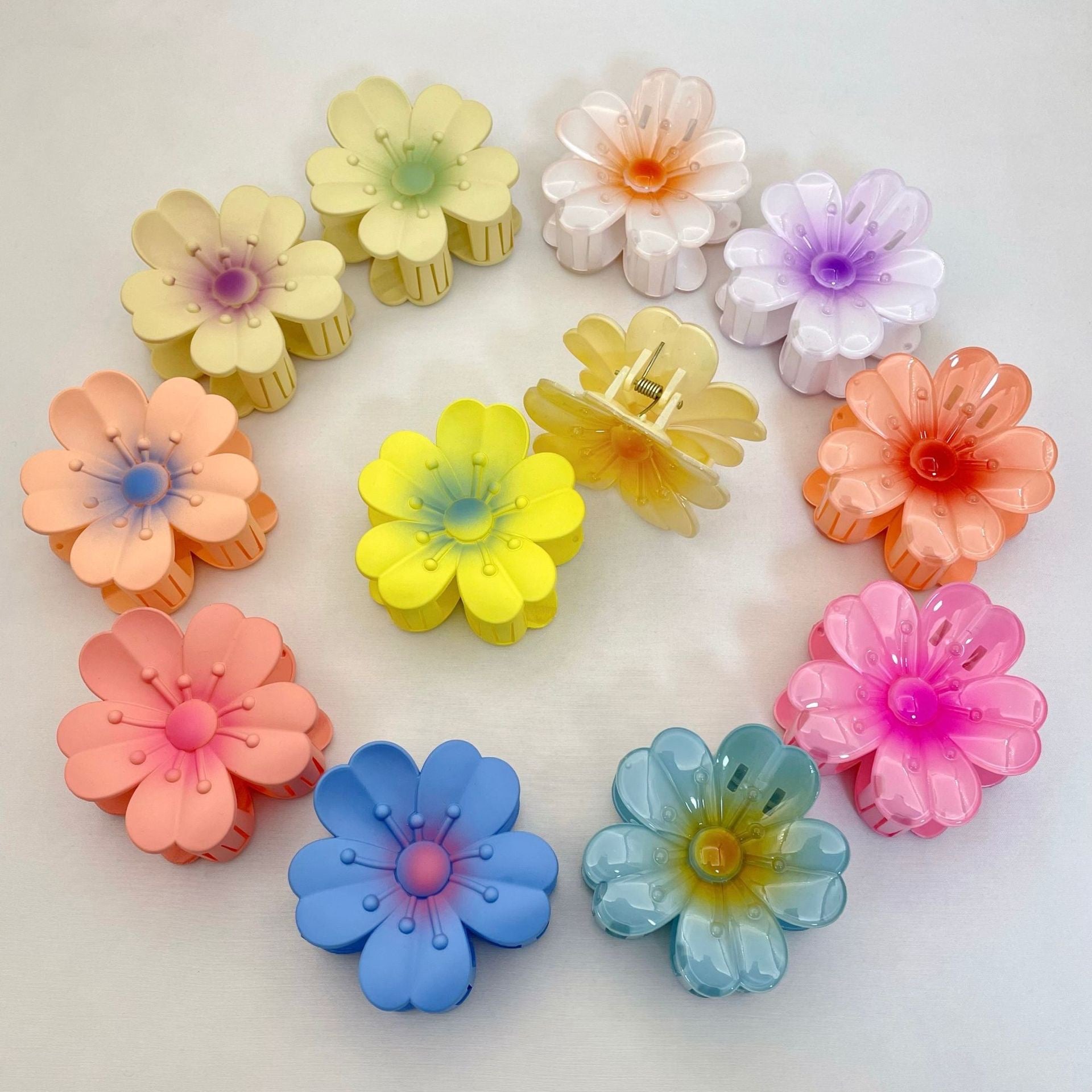 Five-petaled Frangipani Flower Claw