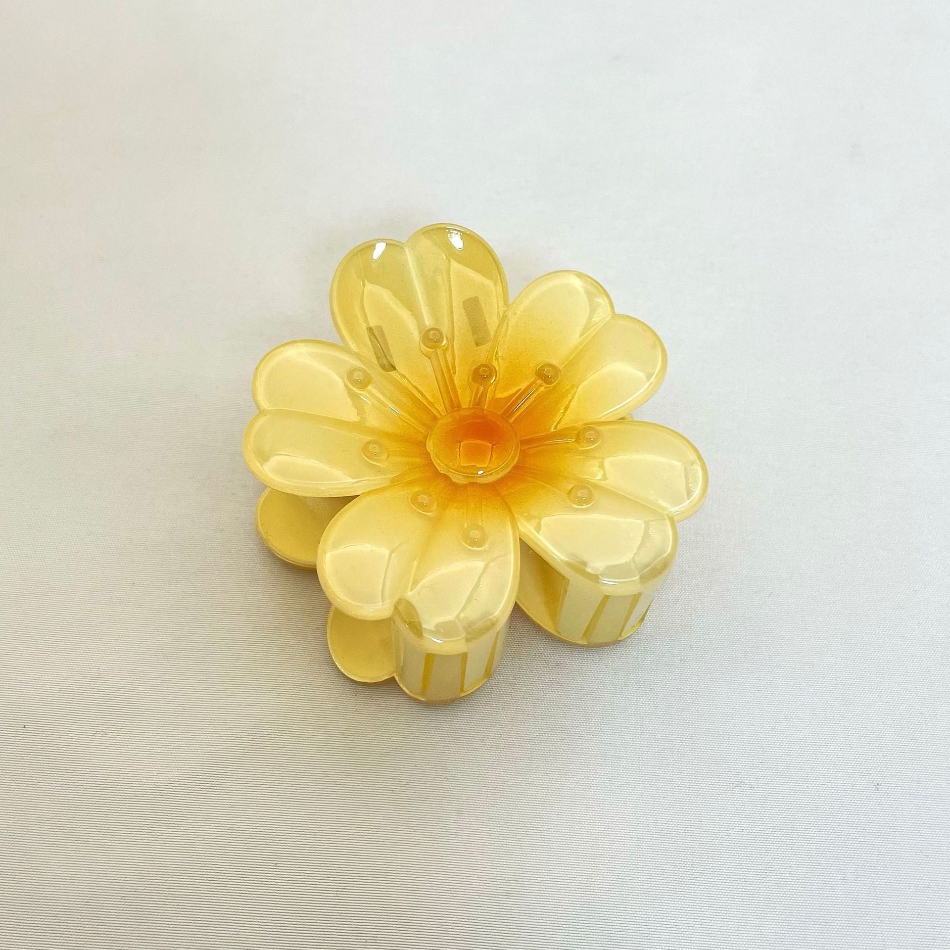 Five-petaled Frangipani Flower Claw