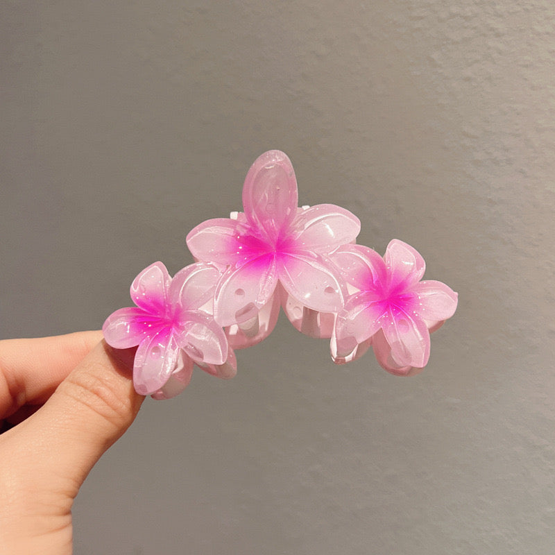 Three Frangipani Flower Claw in Pink