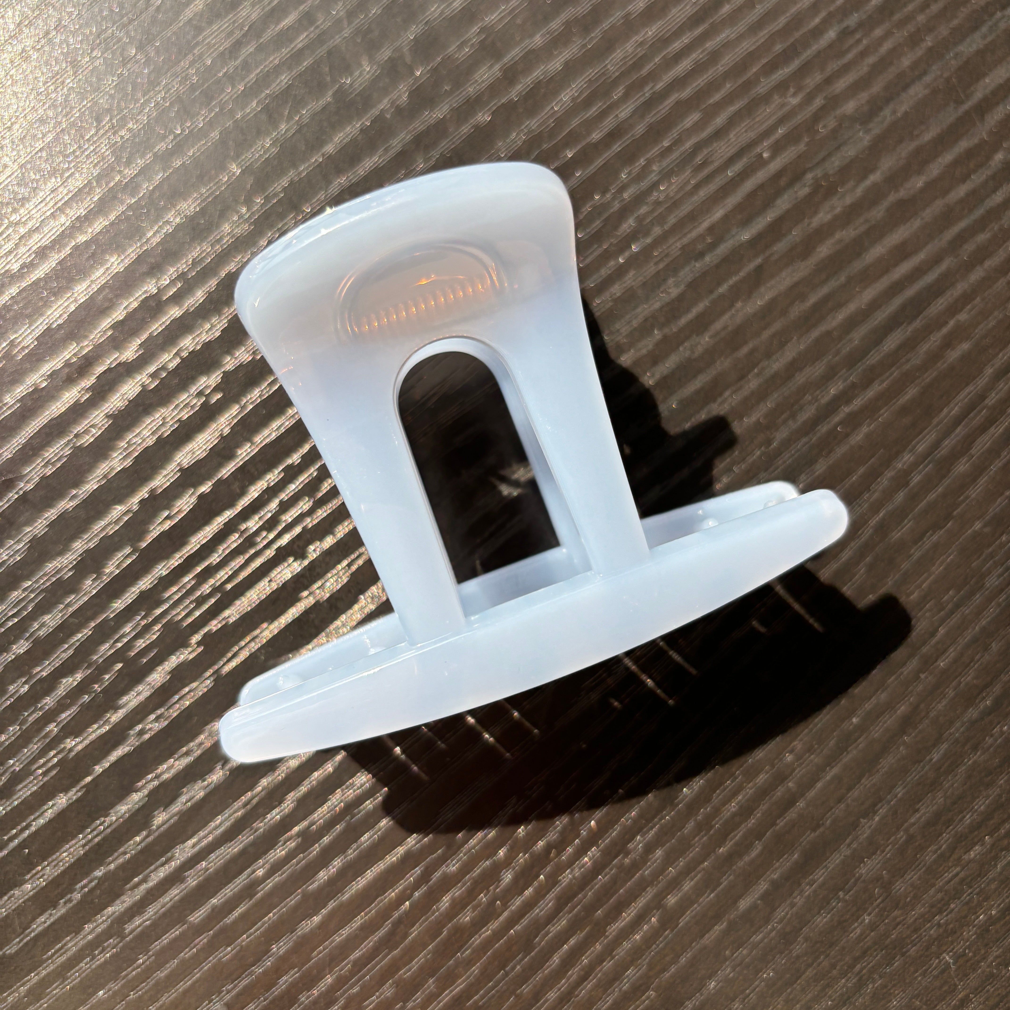 Line Type Hair Claw within Snow