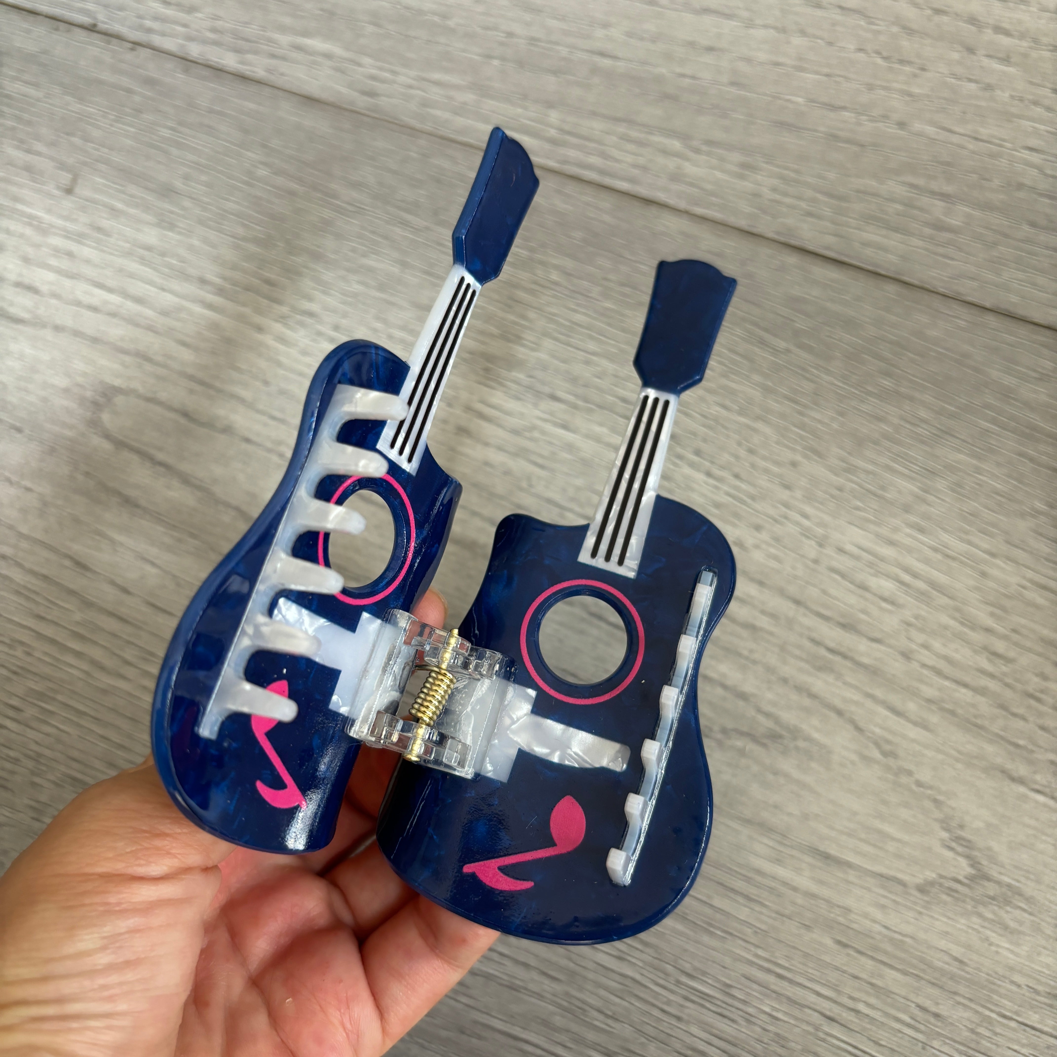 sapphire Guitar hair claw