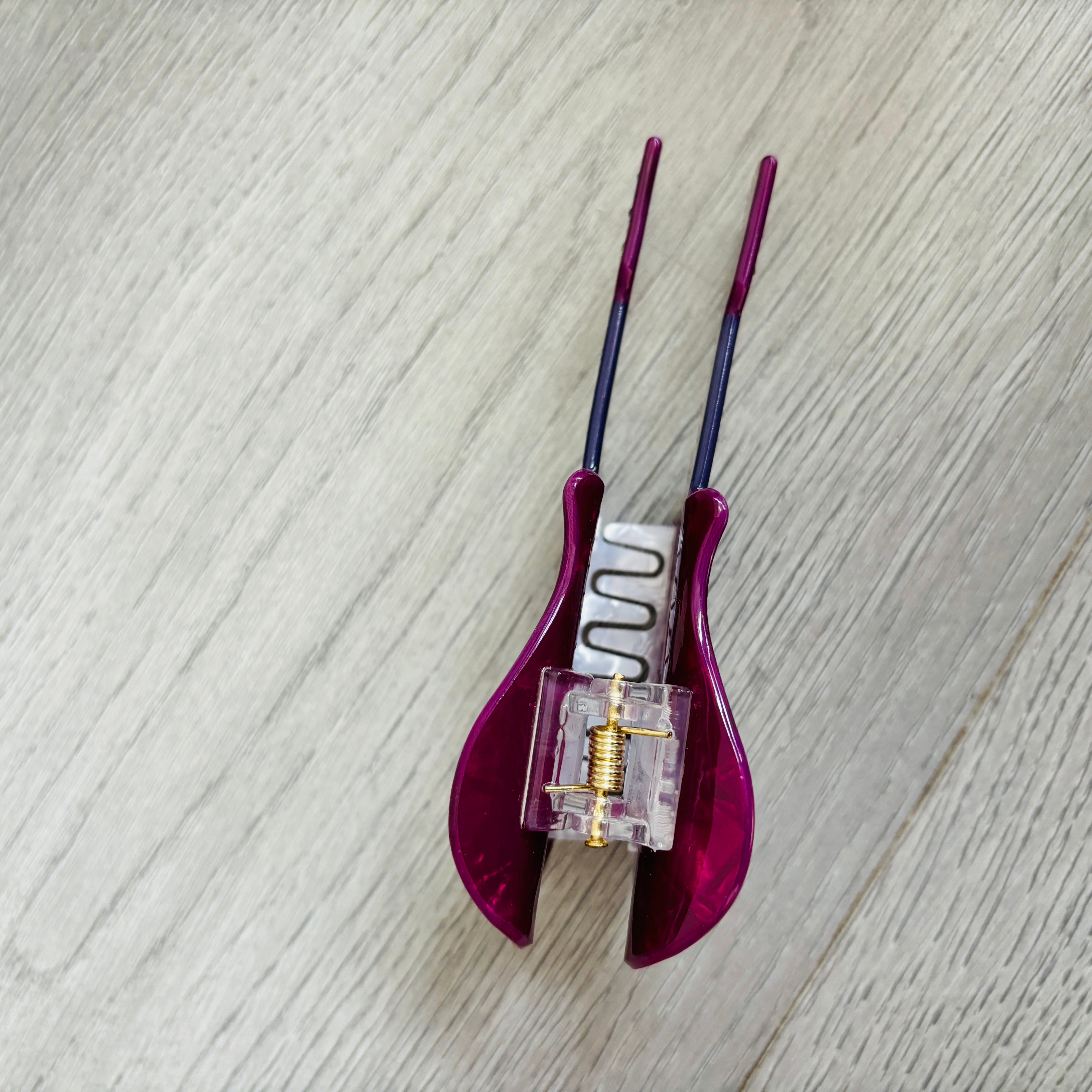 date cake guitar hair claw