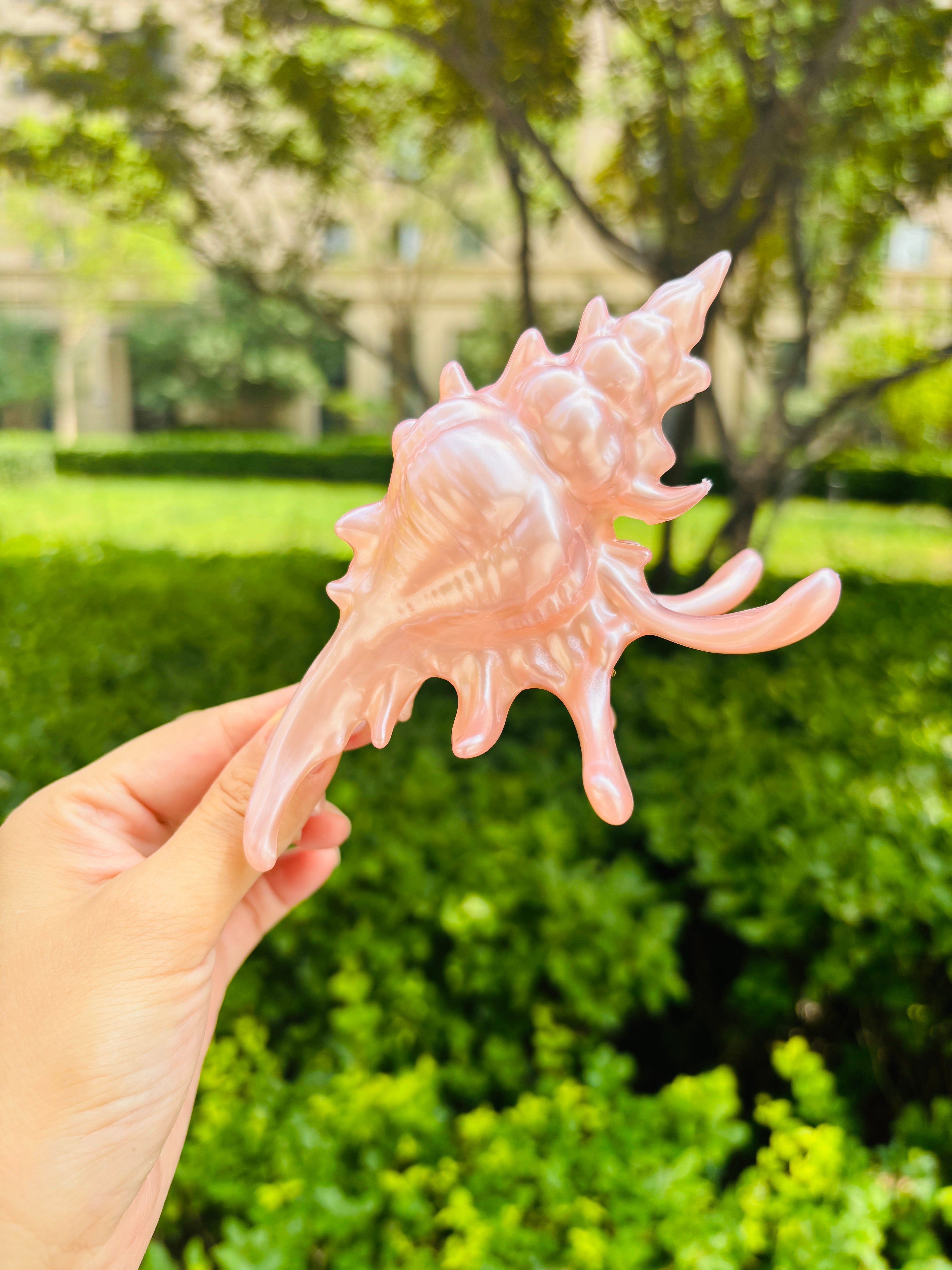 New Process Conch Claw in pink