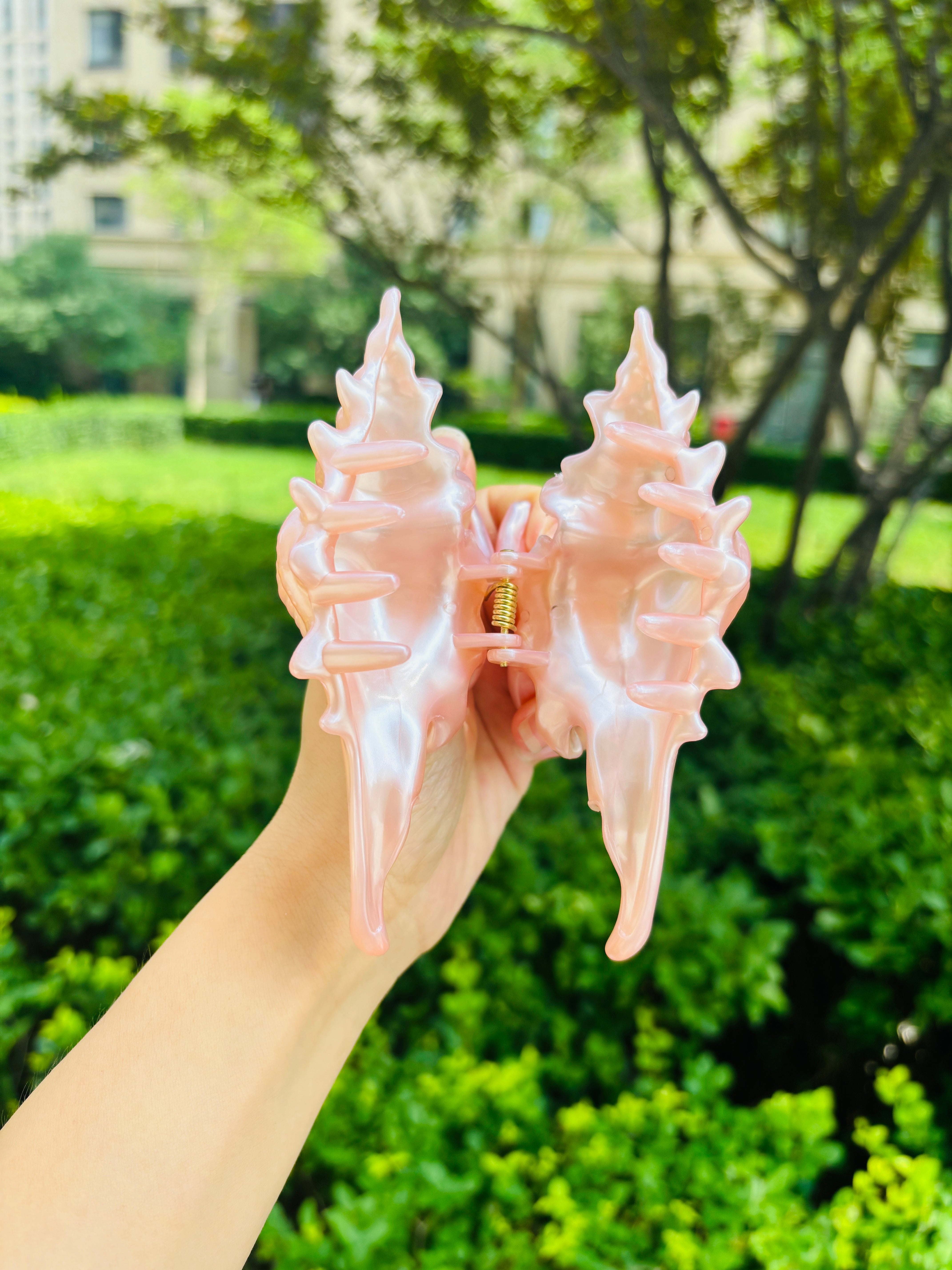 New Process Conch Claw in pink