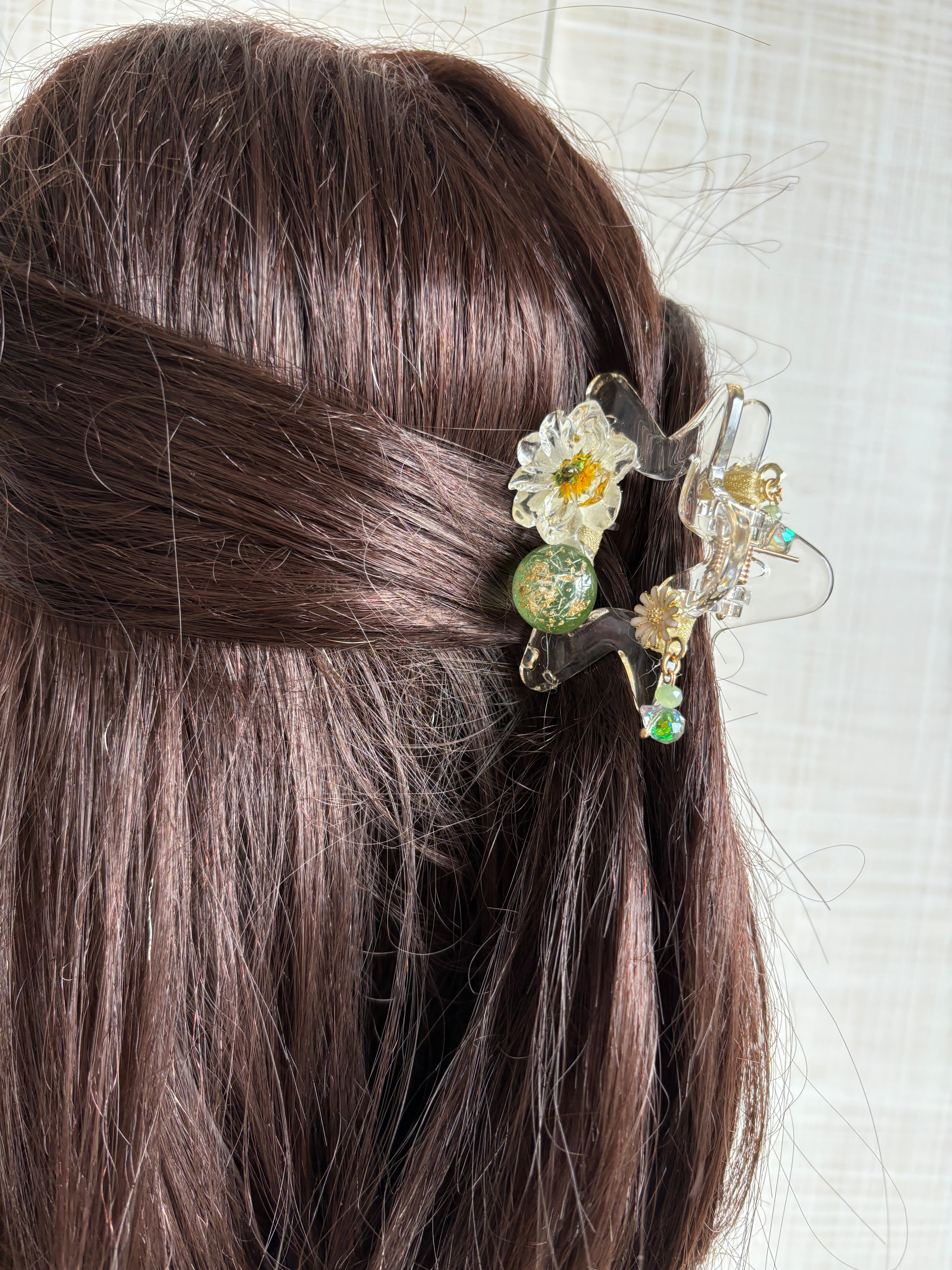 Planets and stars claw