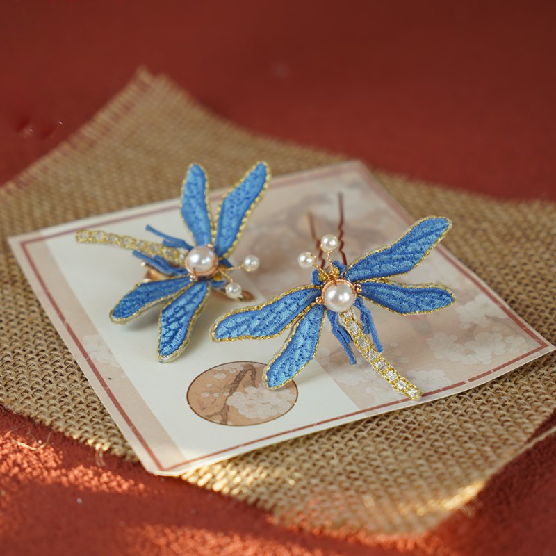 Dragonfly clip