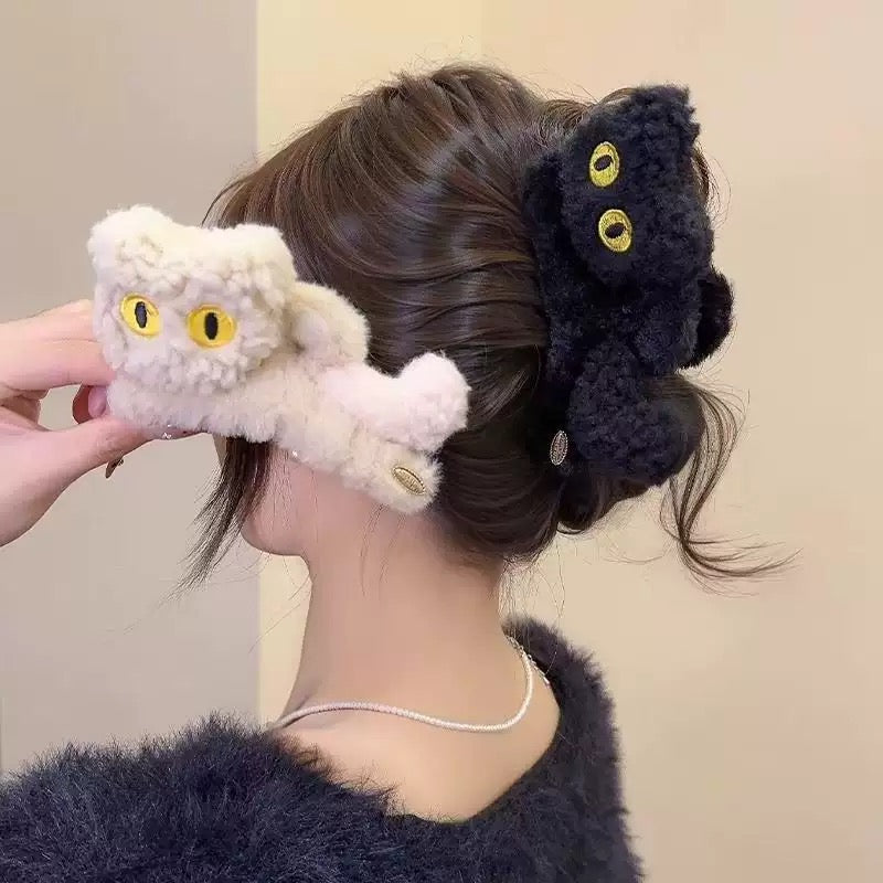 winter cat hair claw