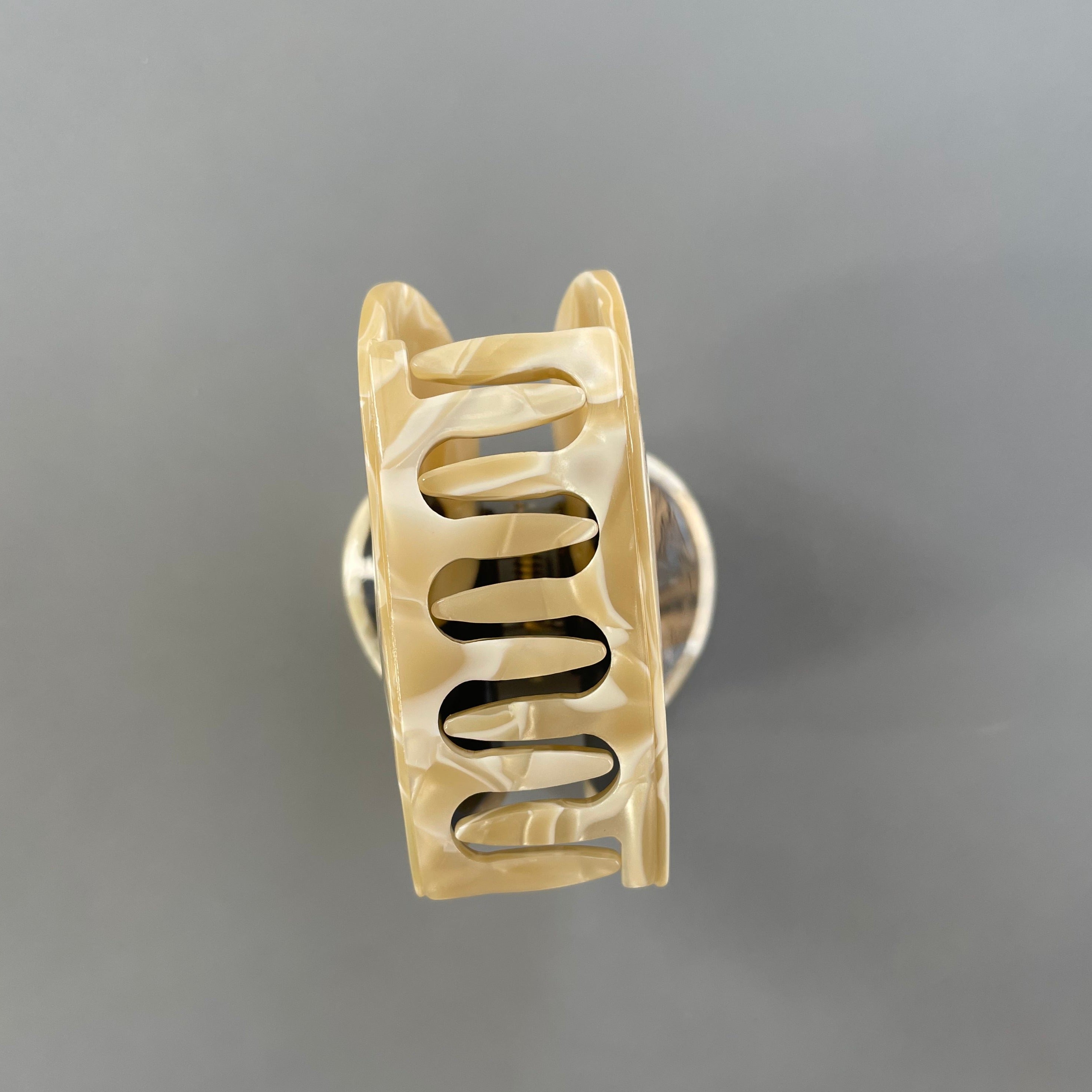 balance claw within love