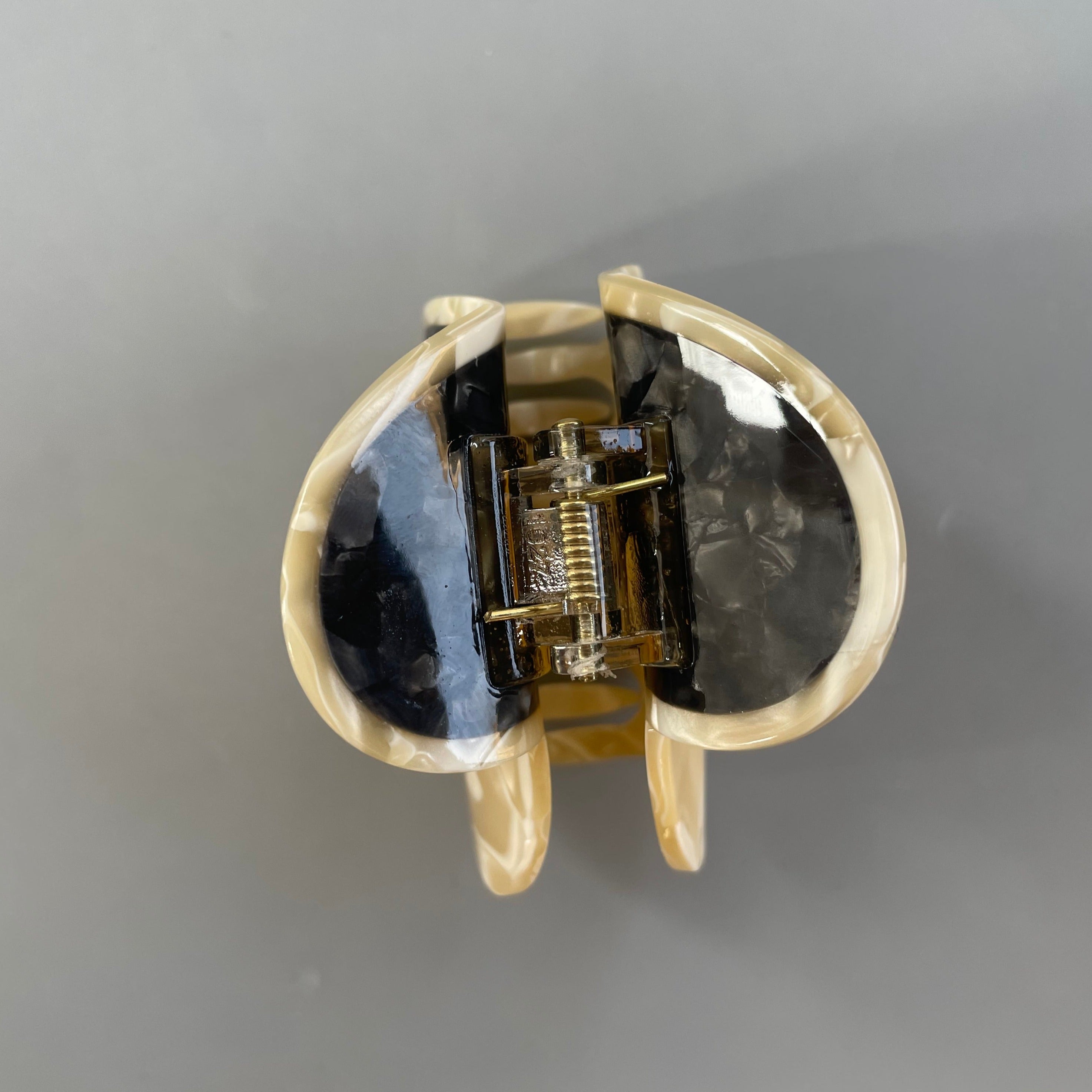 balance claw within love