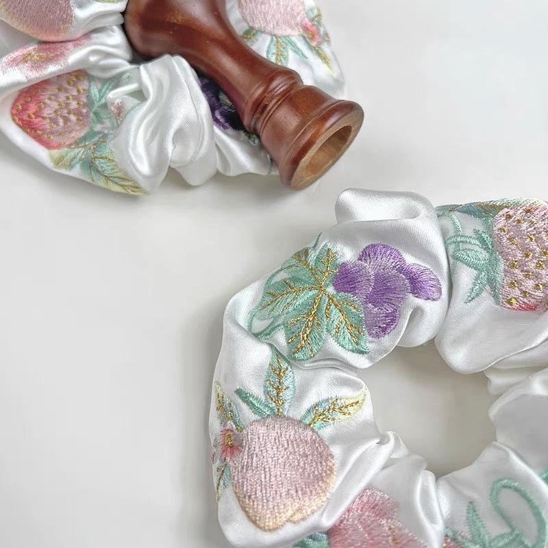 Snow embroidered Scrunchie