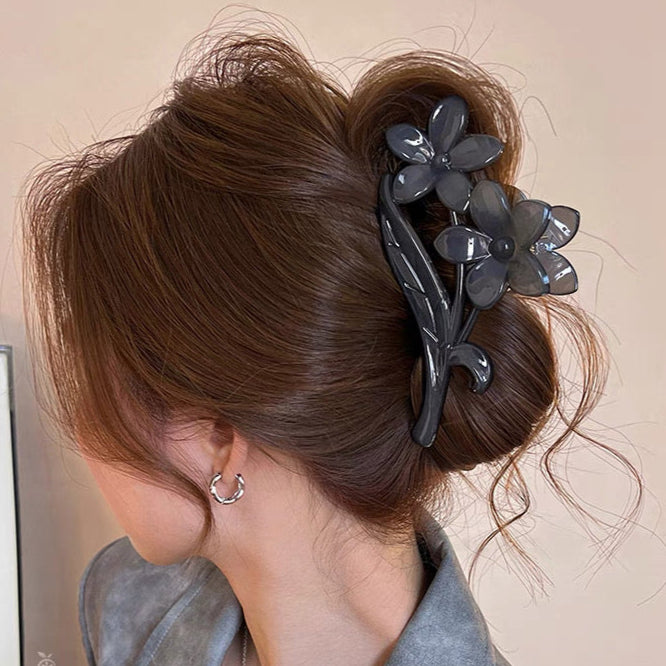 Bloom hair claw within Grey