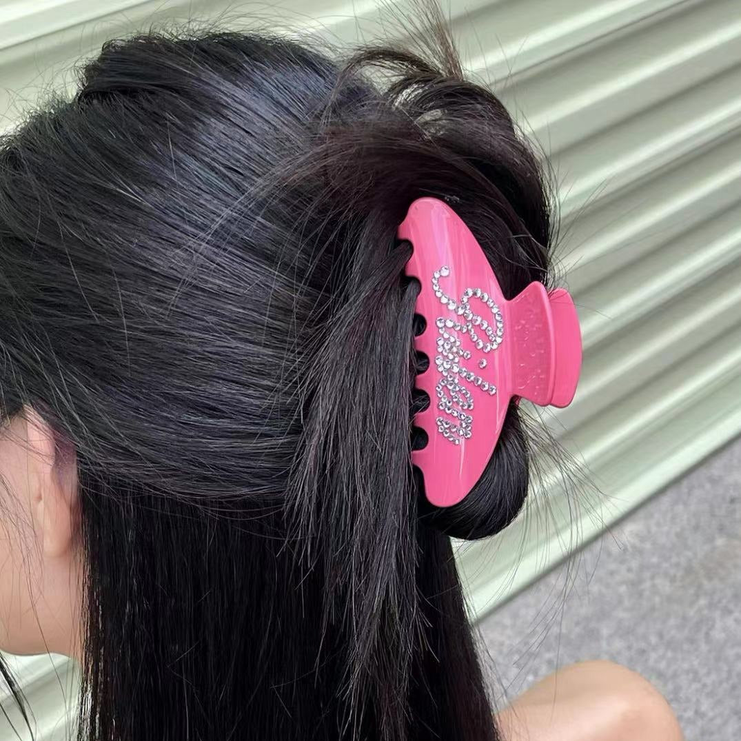 THE NAMEPLATE CUSTOMIZED CLAW IN HOT PINK