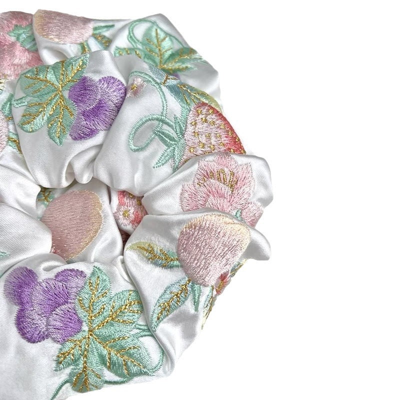 Snow embroidered Scrunchie