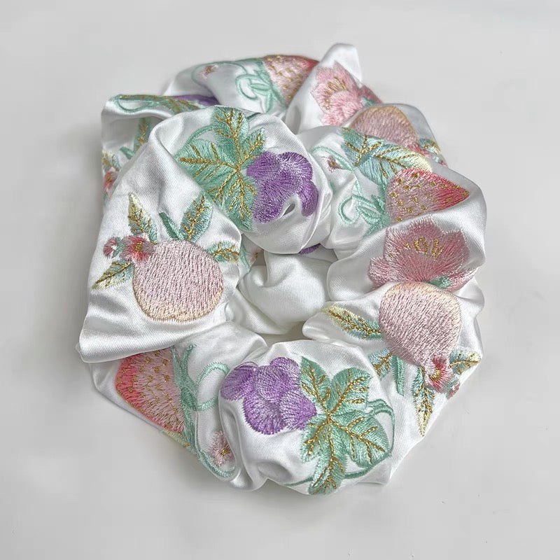Snow embroidered Scrunchie