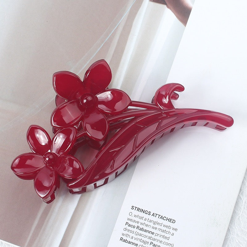 Bloom hair claw within Red