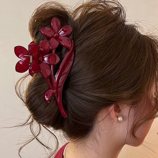 Bloom hair claw within Red